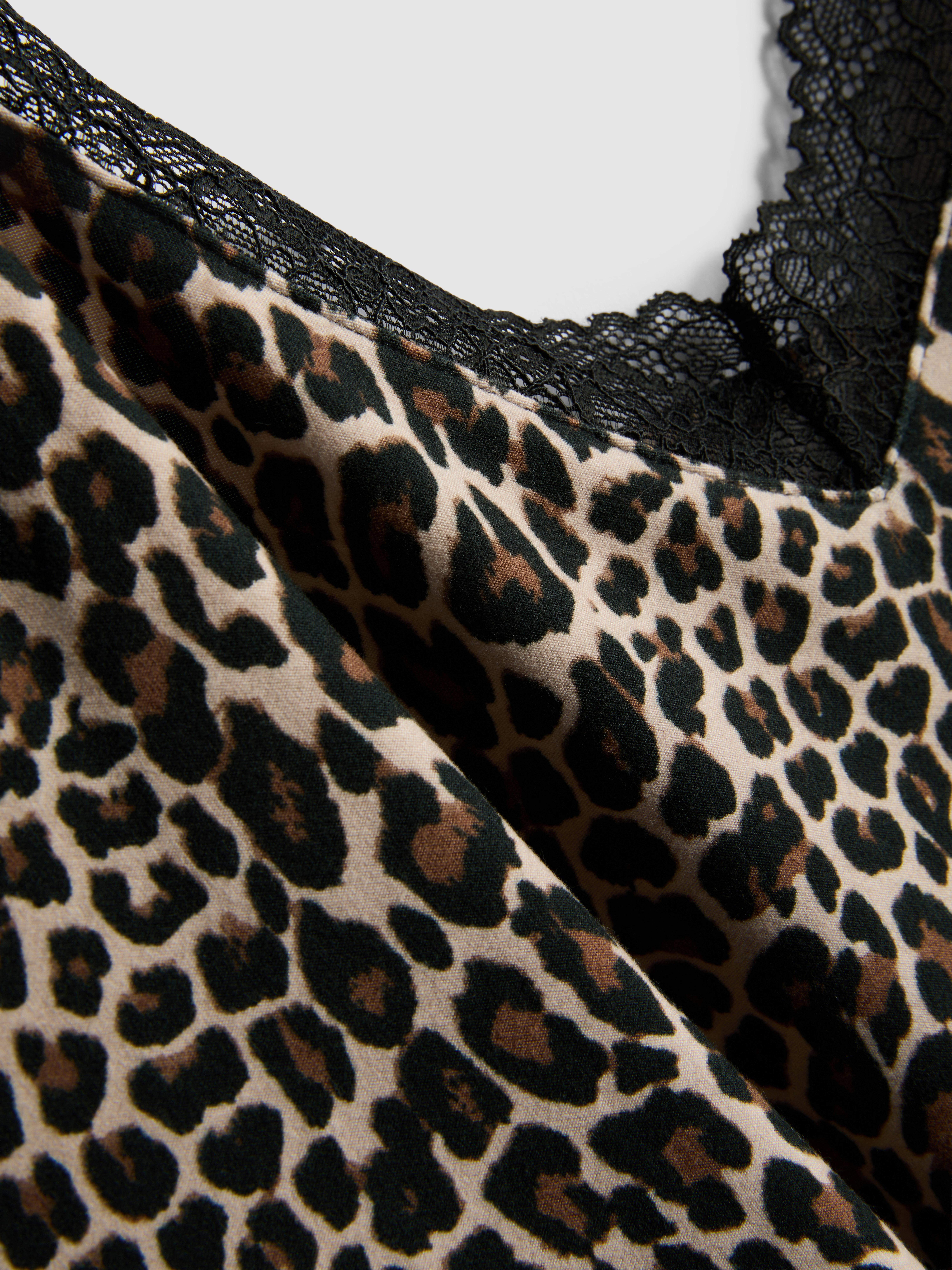 Pijama corto con camiseta de tirantes