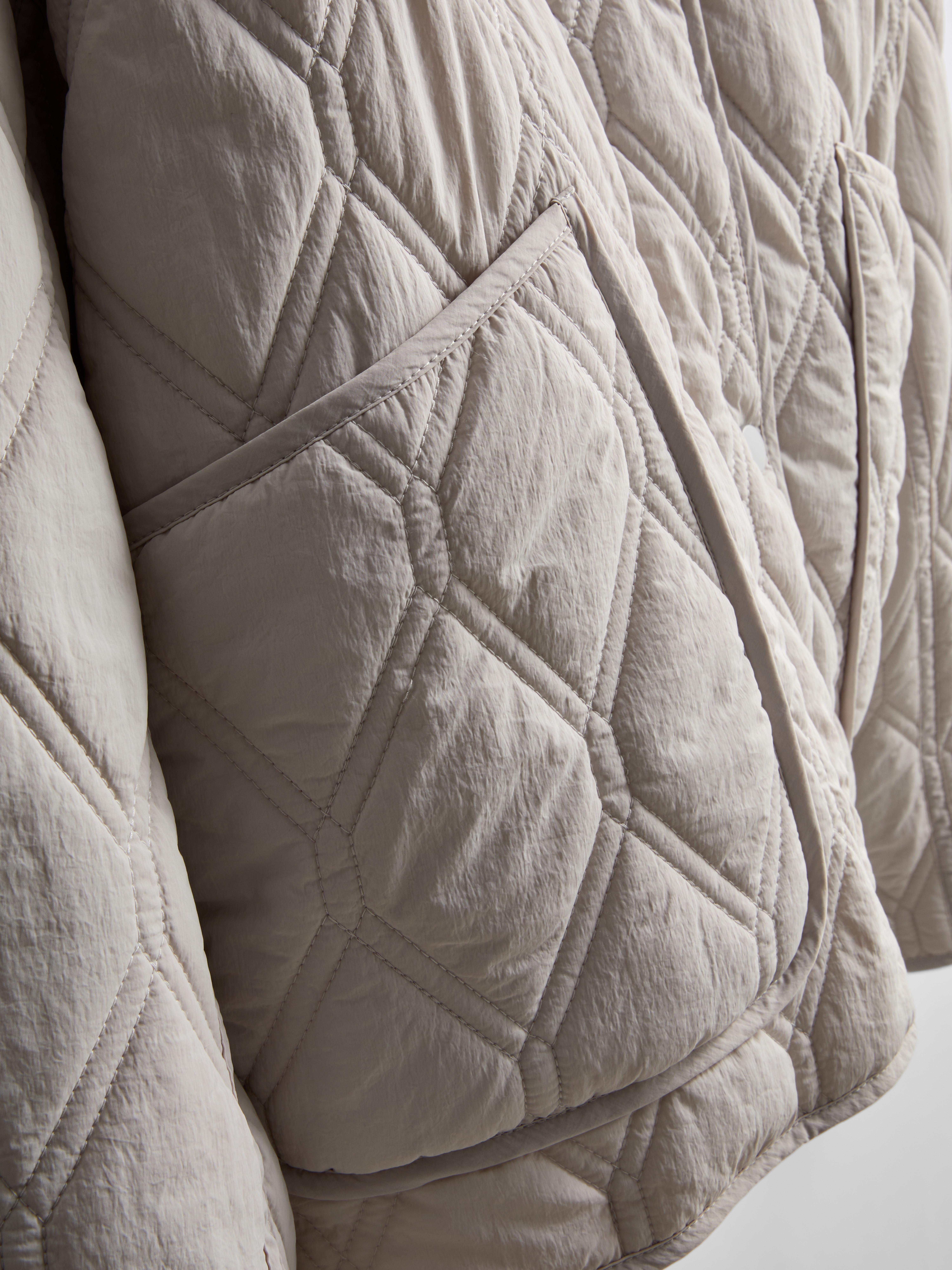 Women's Quilted Hooded Jacket