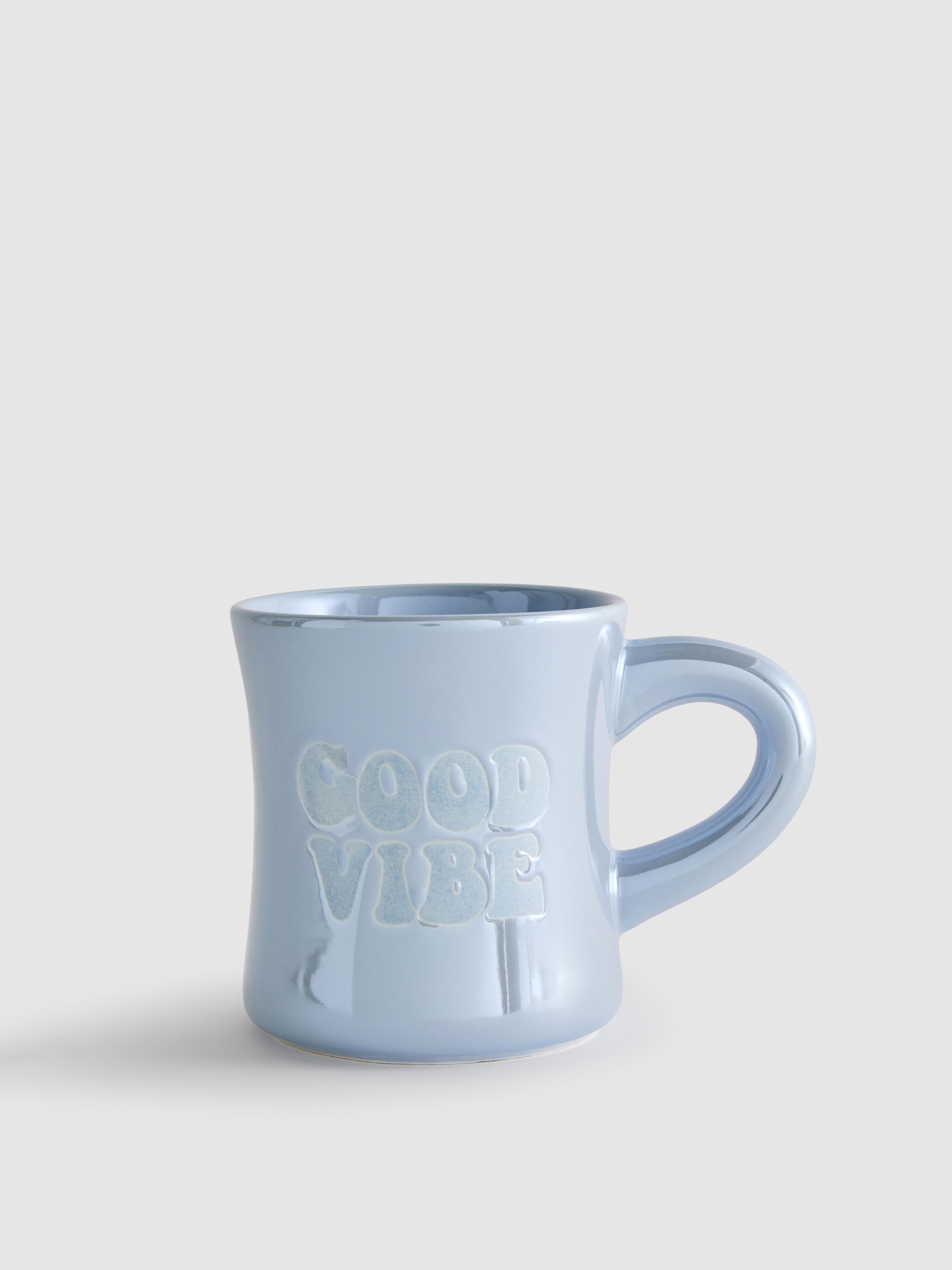 Cană cu inscripție Good Vibes