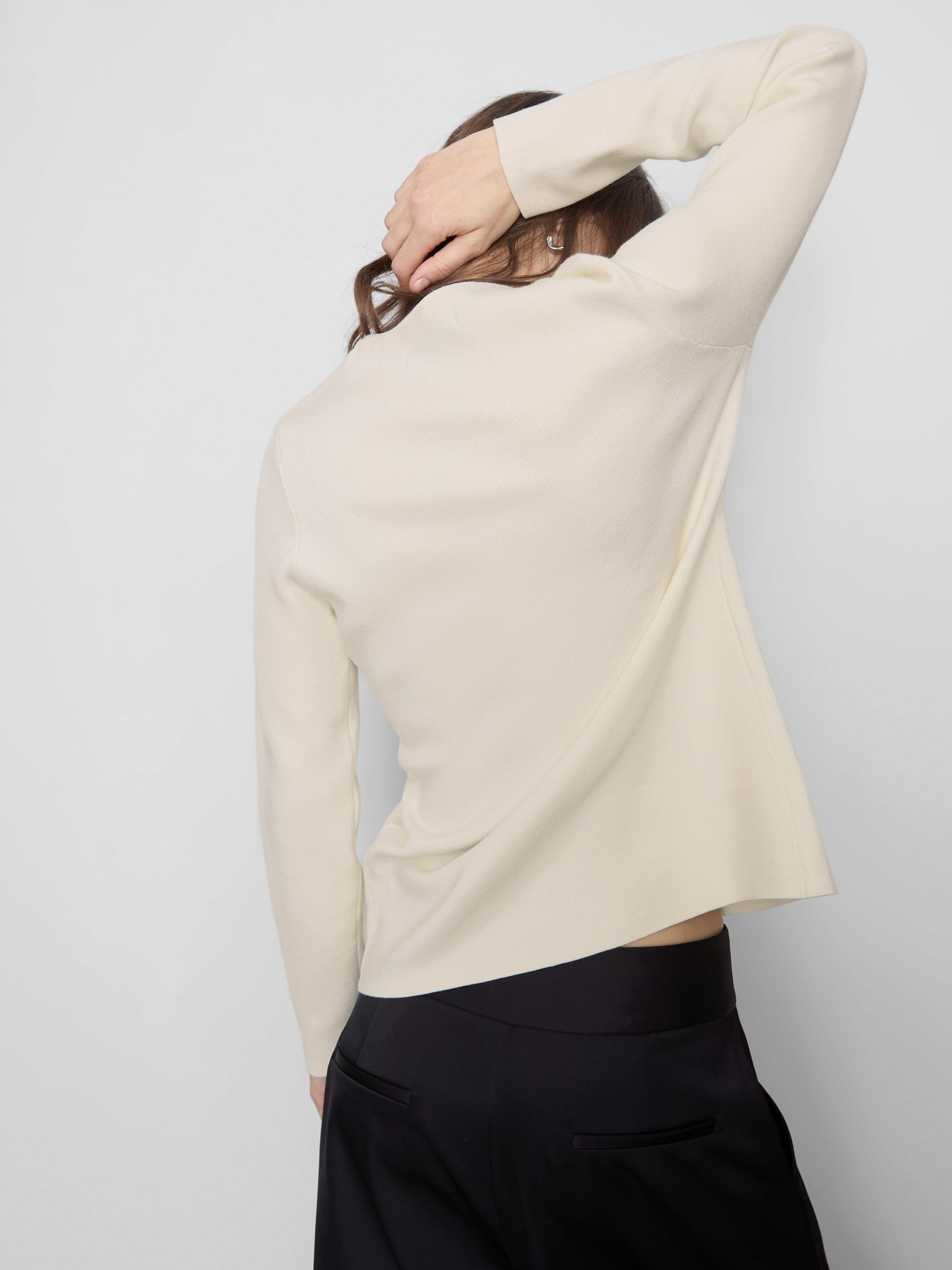 Women's Ivory Sculpted Crewneck Cardigan