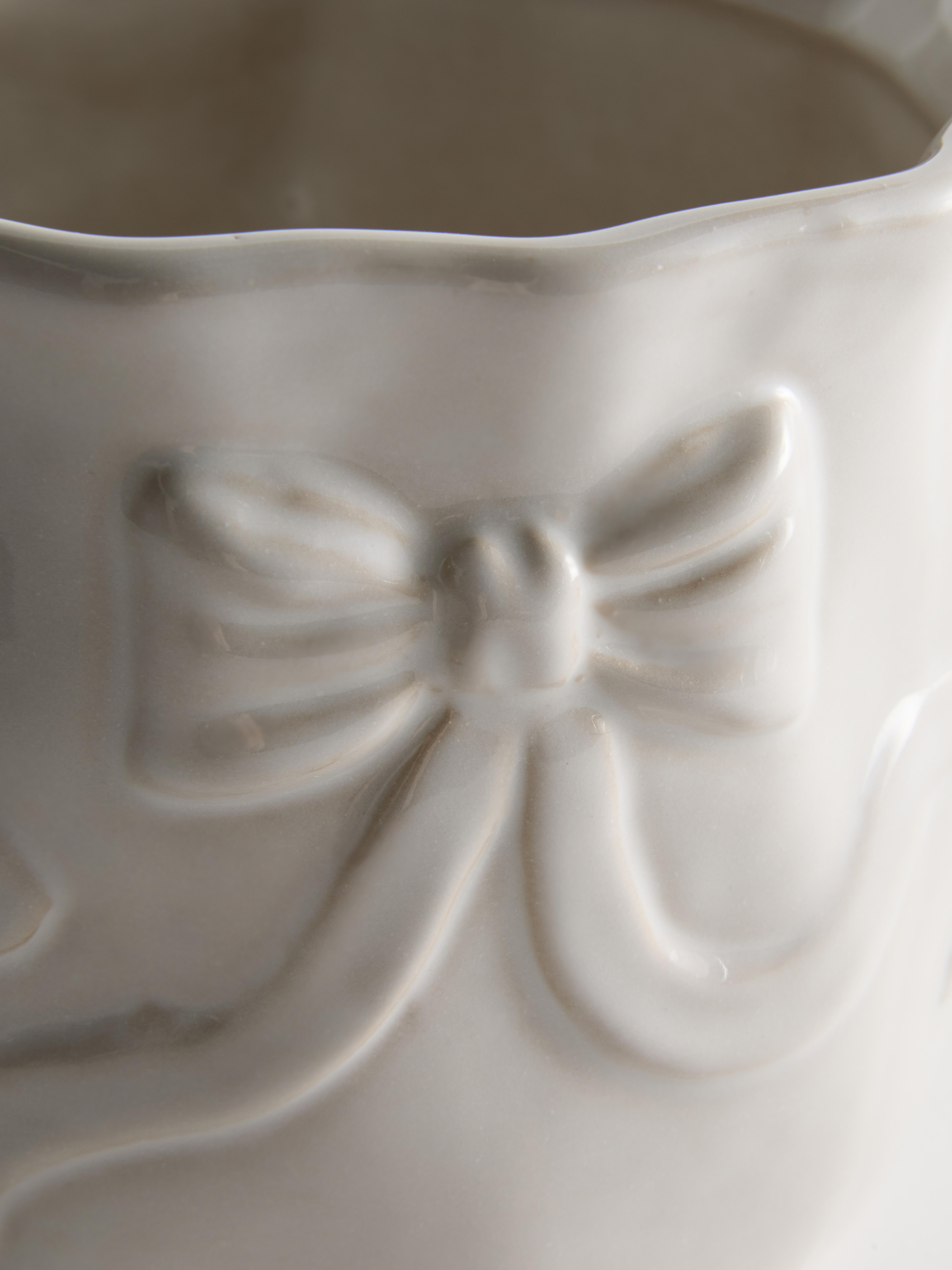 Vaso per pianta con fiocchi