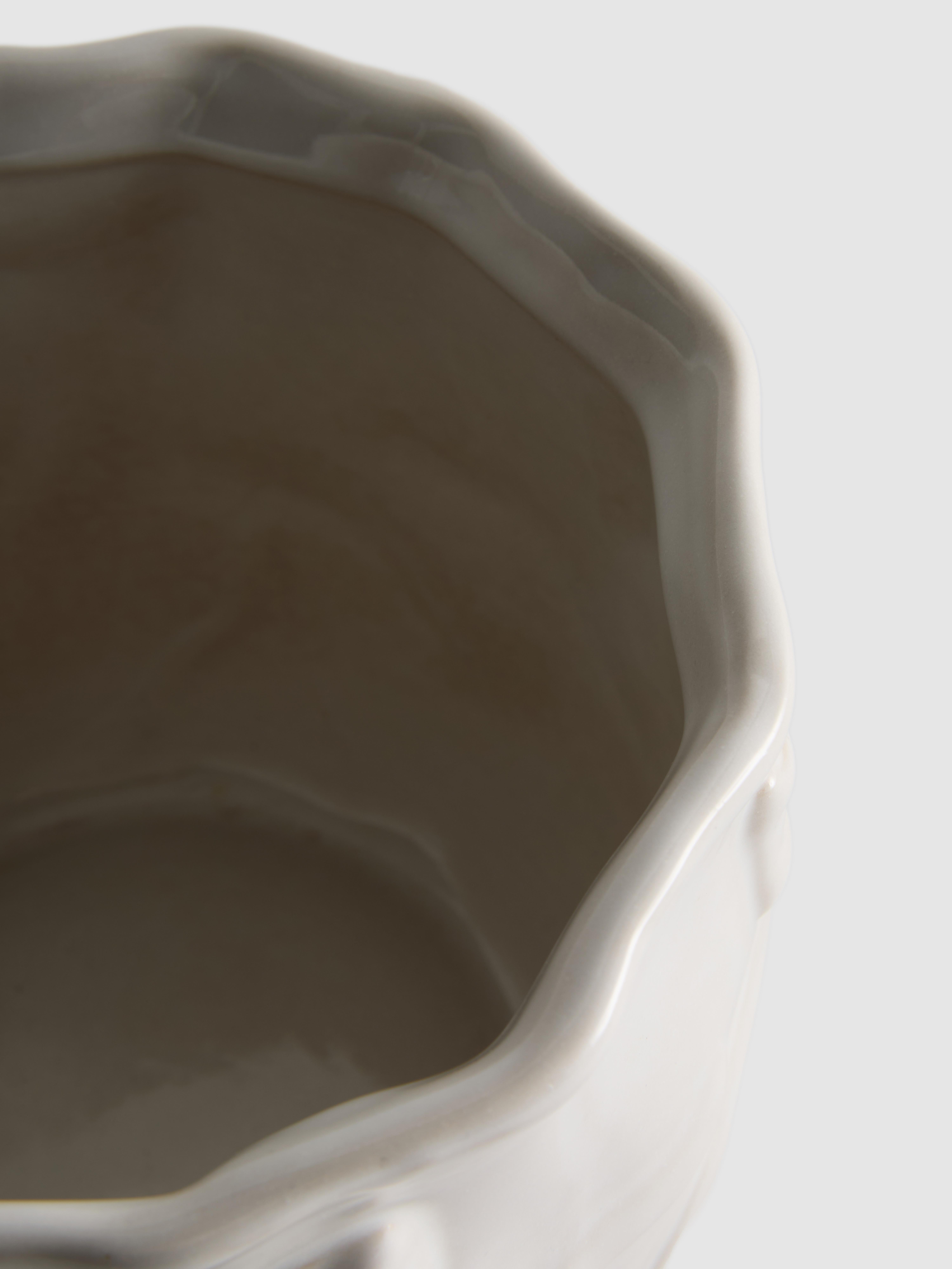 Vaso per pianta con fiocchi