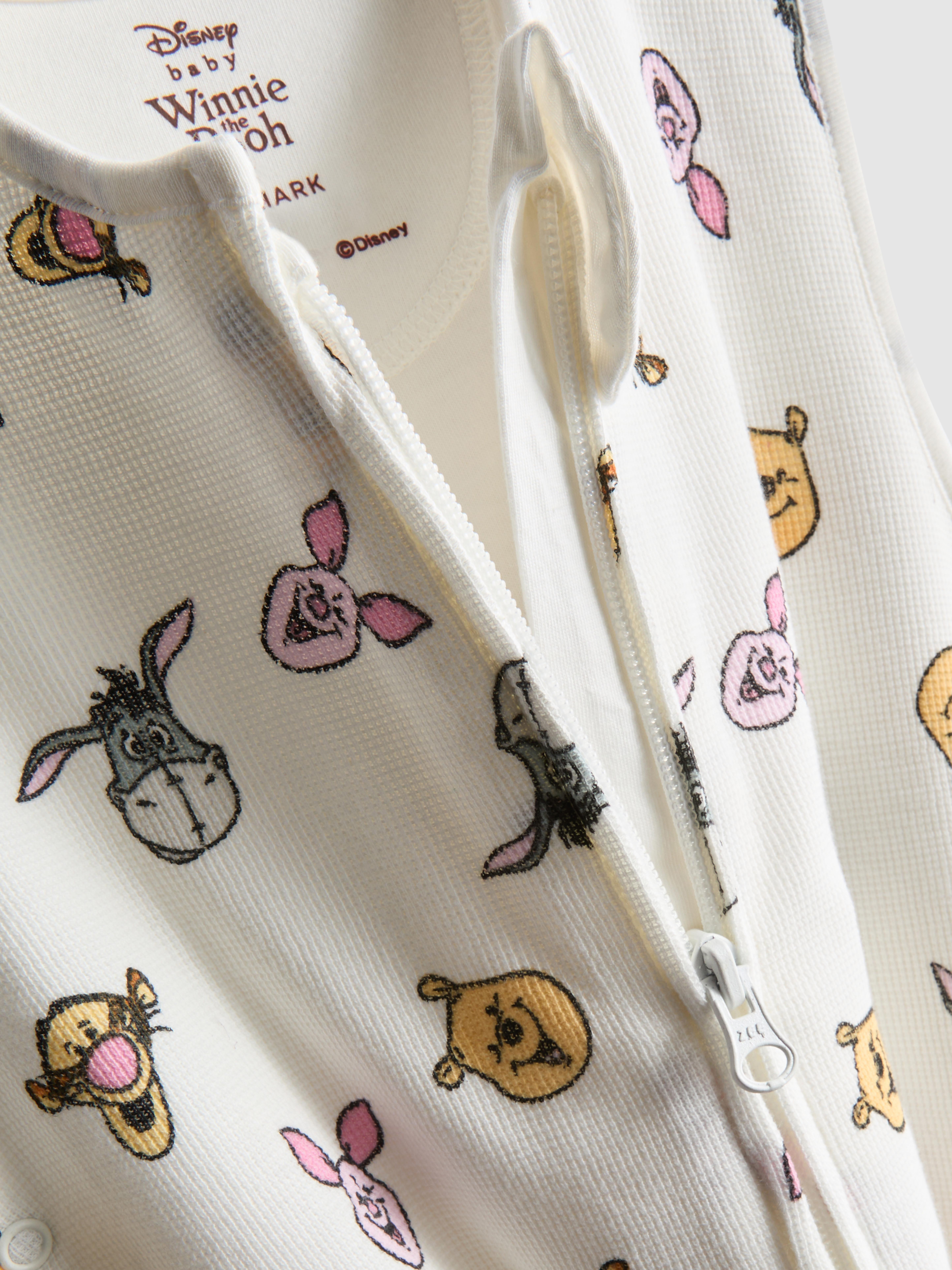 0-18mths | Disney’s Winnie the Pooh Zip-Up Newborn Sleep Bag