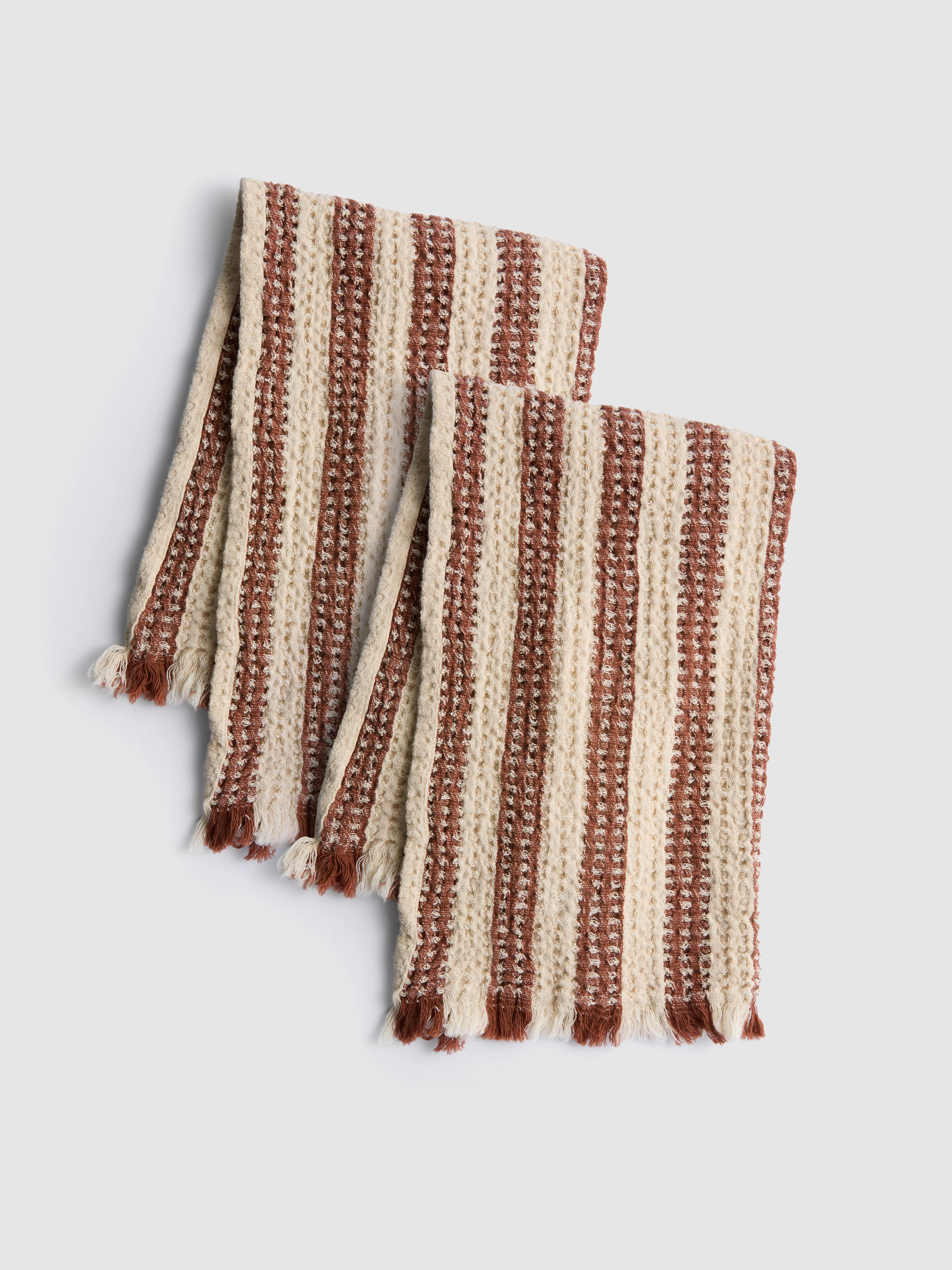 2 utěrky s vaflovou texturou a střapcovým lemem