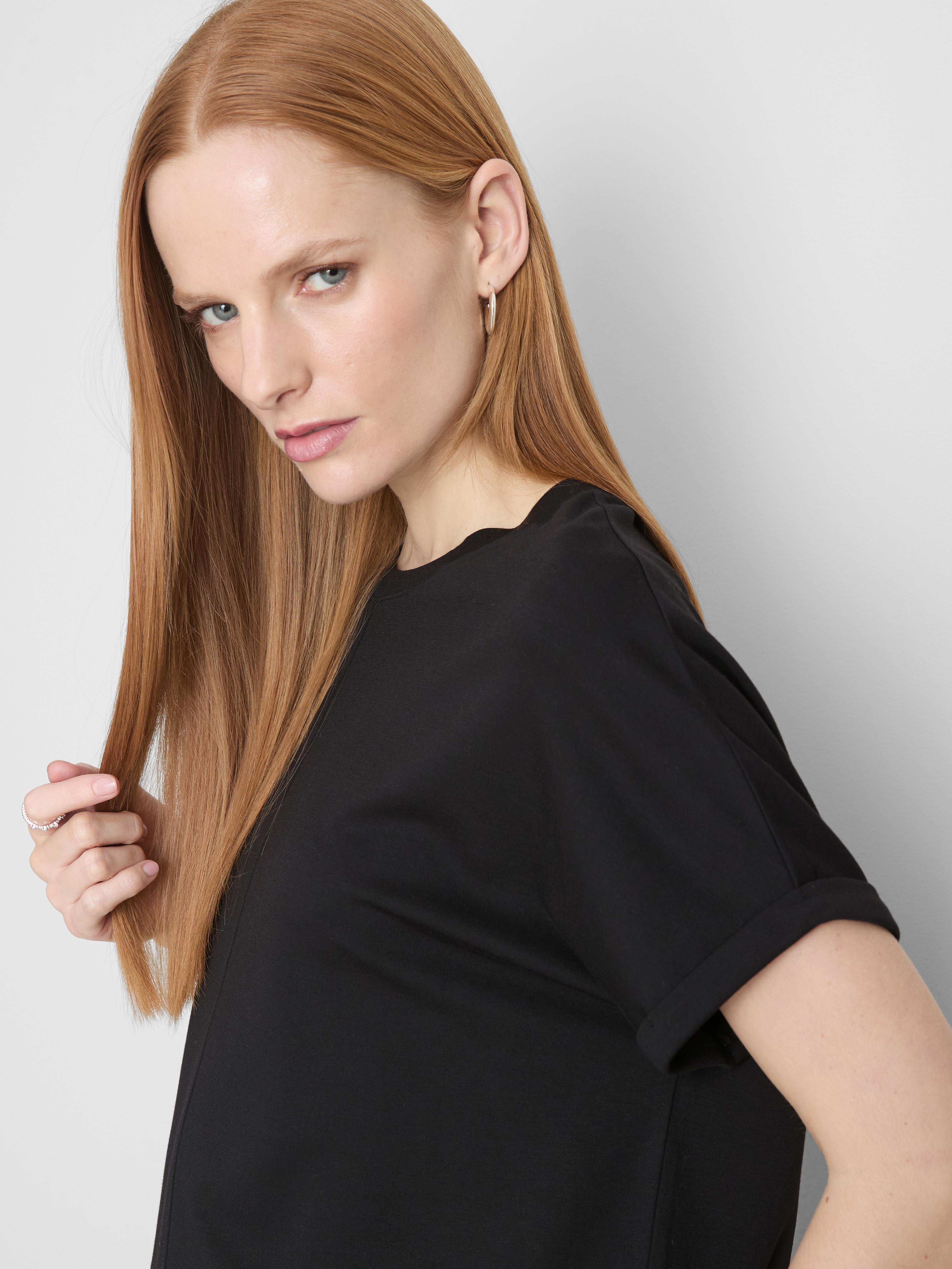 The Edit Seam Detail Tee