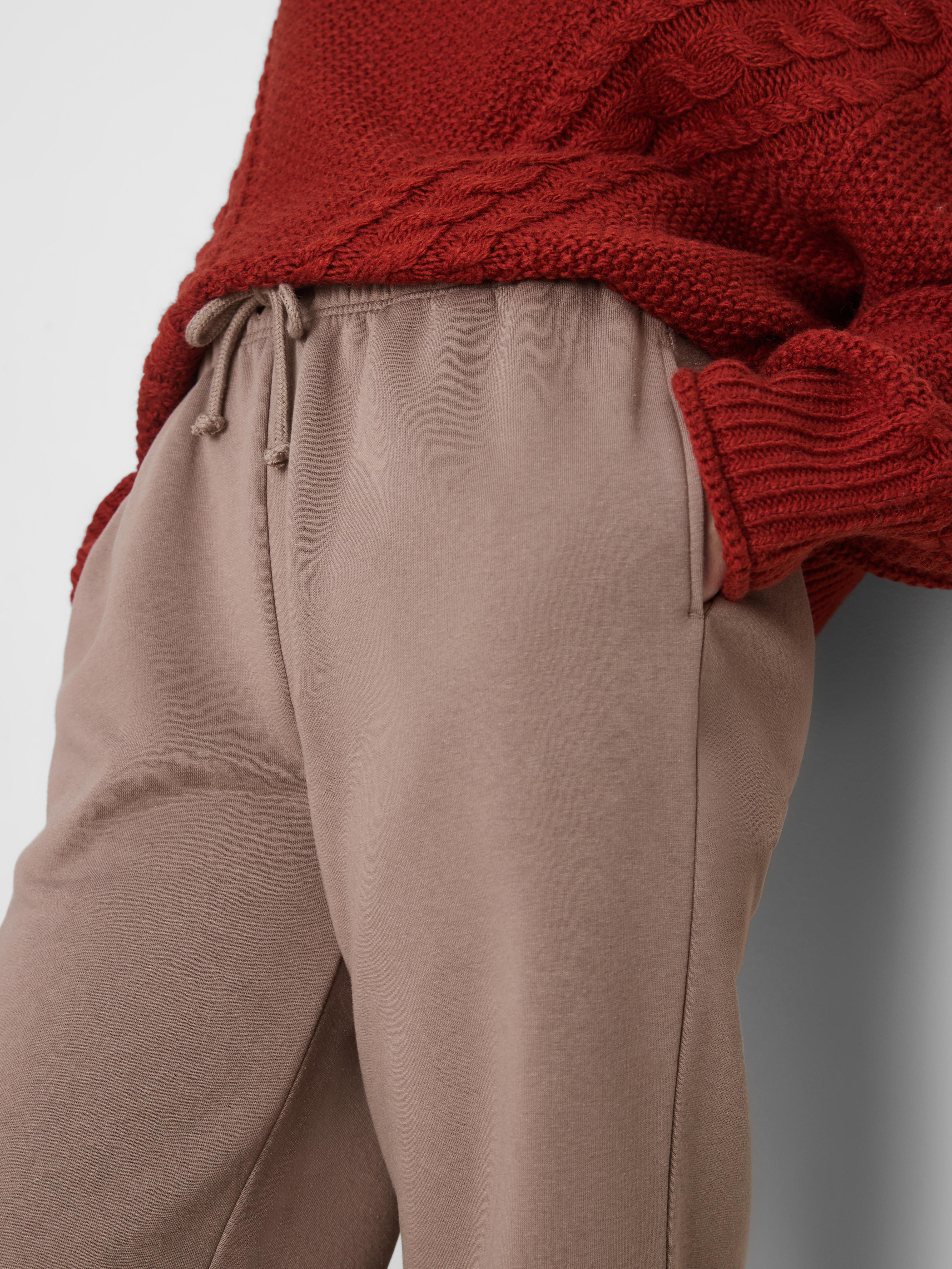 Tepláky ze směsi bavlny s rovnými nohavicemi