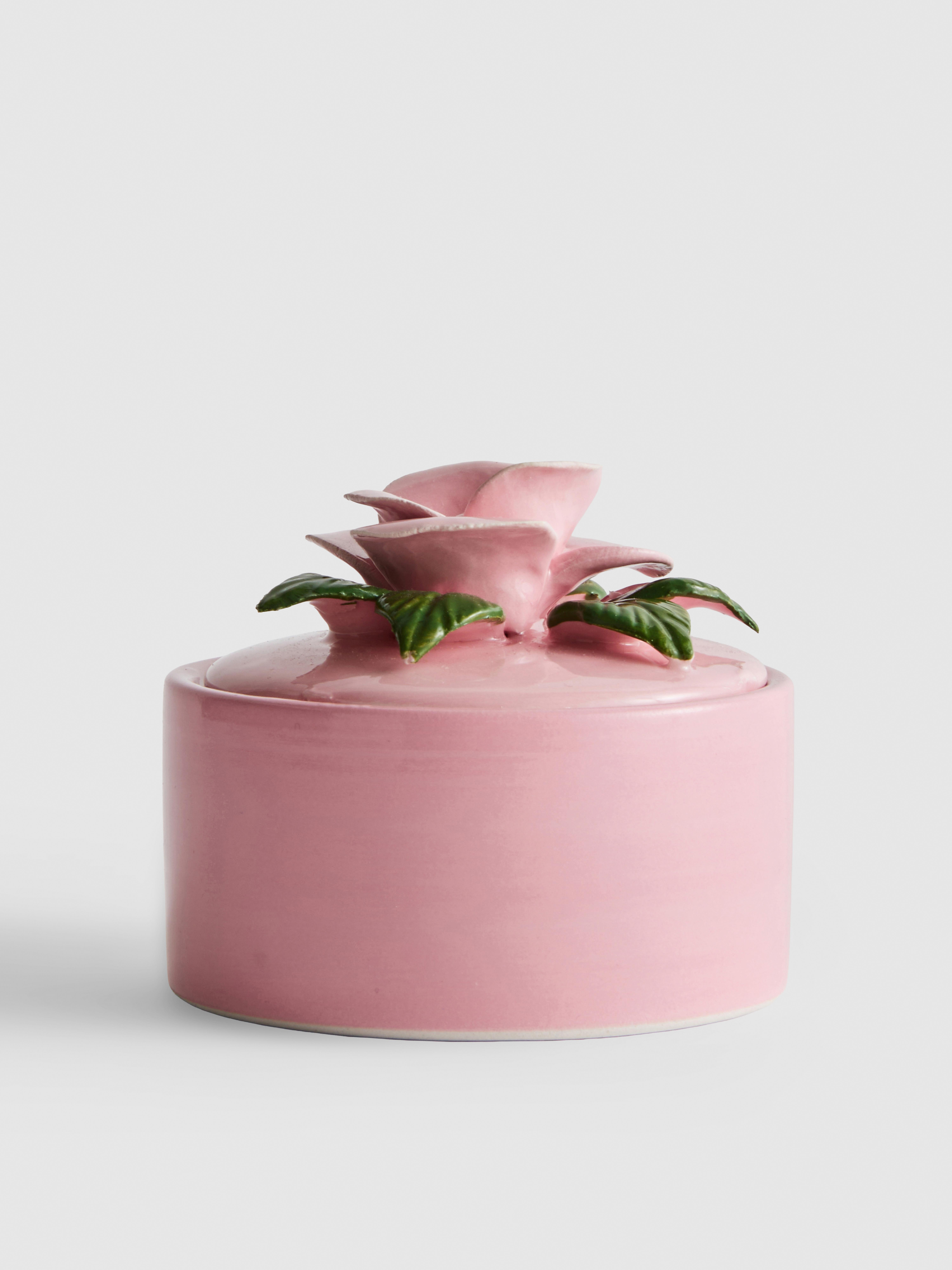 Caja para abalorios con detalles florales
