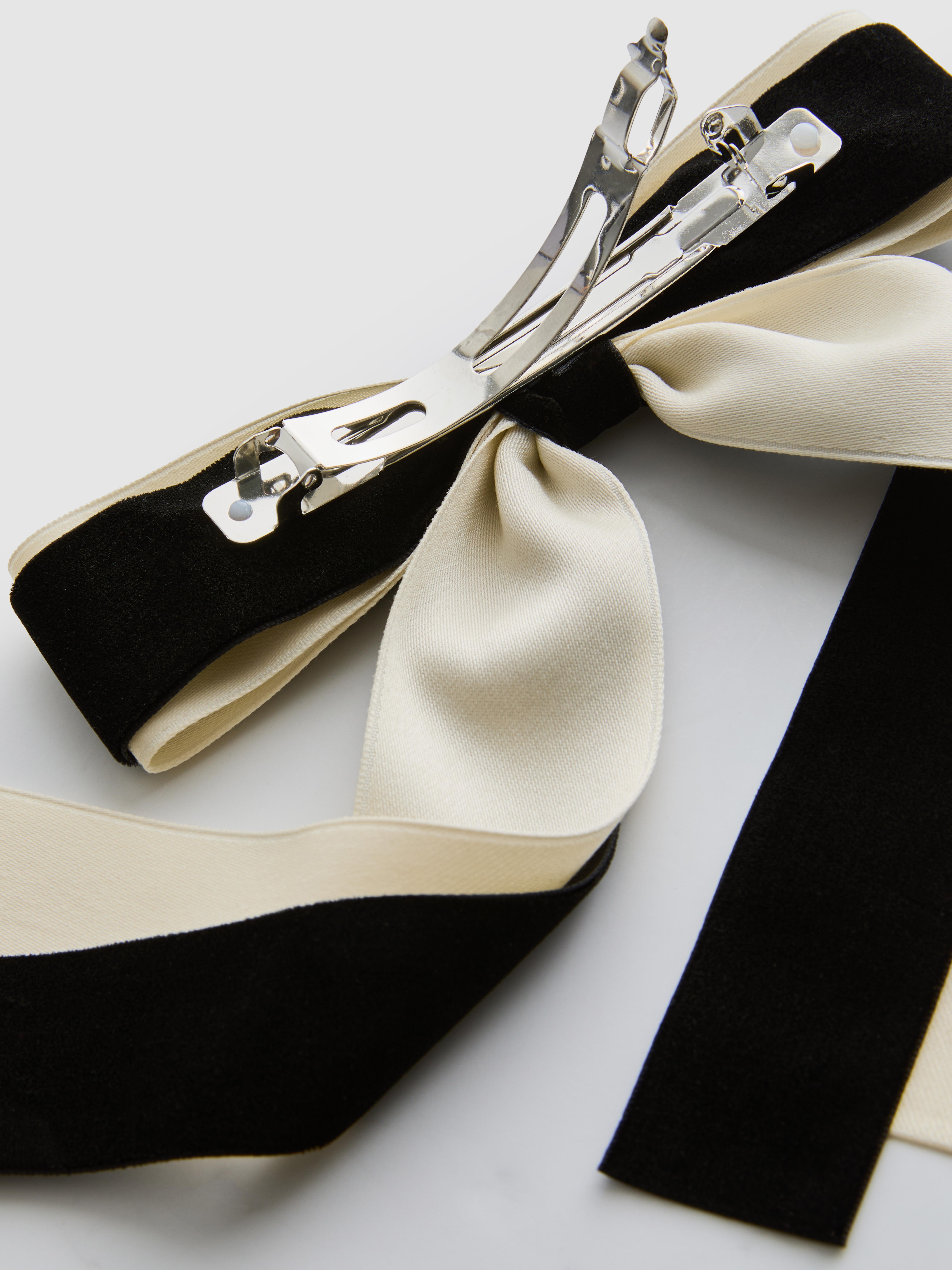Women's Black/White Two-Tone Bow Hair Clip