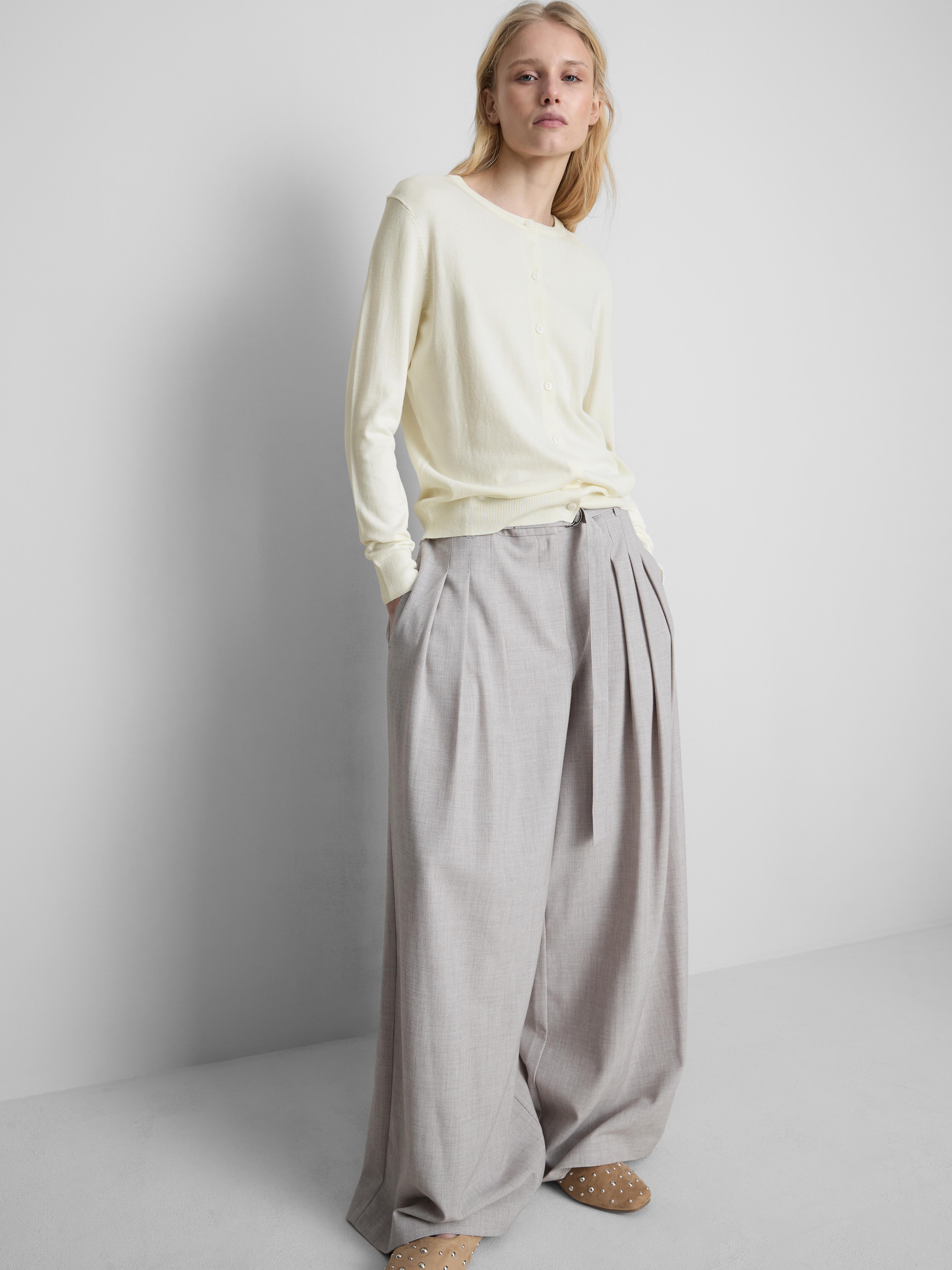 Cardigan de bază cu guler rotund