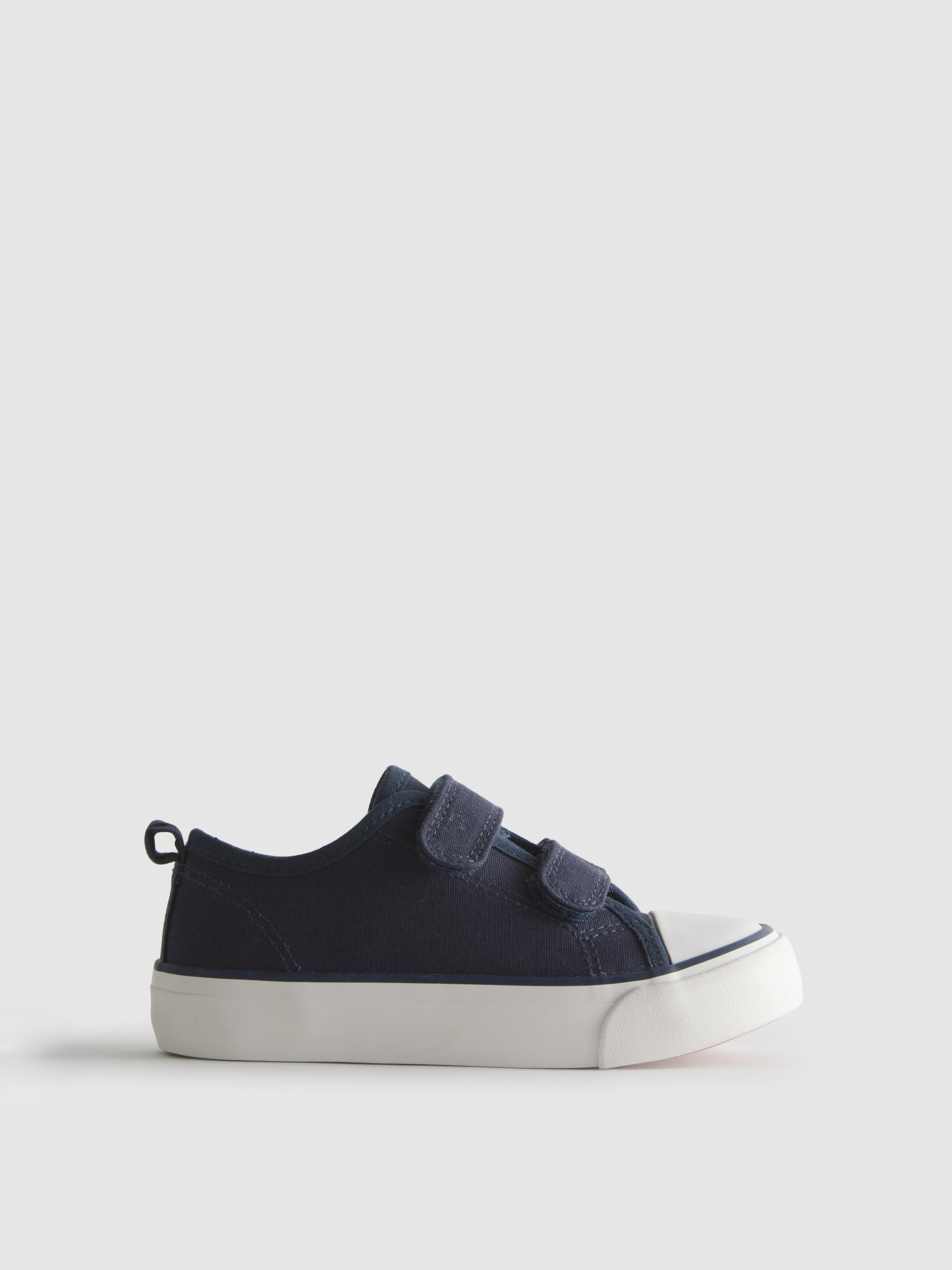 Canvas Low-Top Trainers