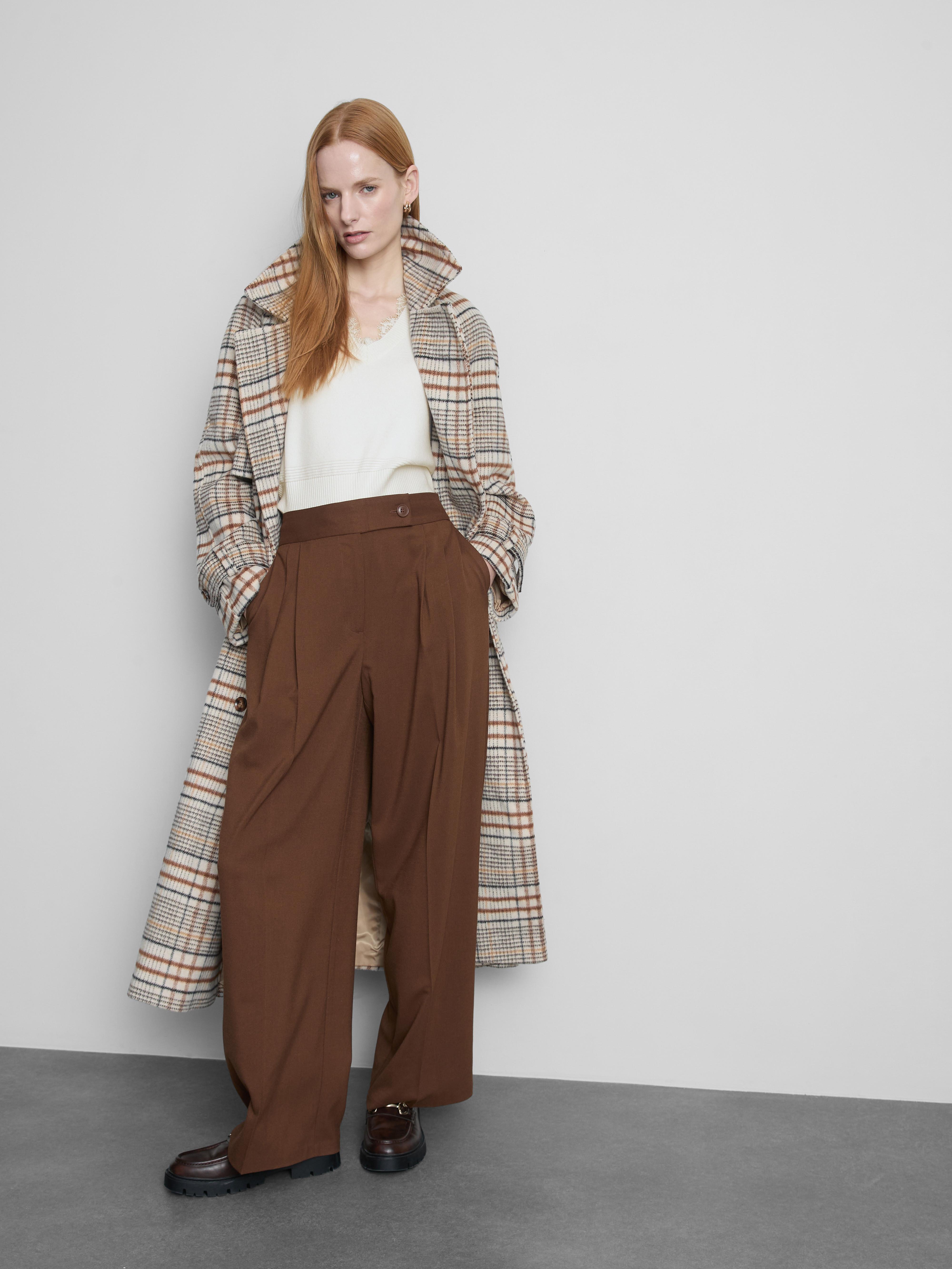 Women's White Lace-Trim Knitted Vest