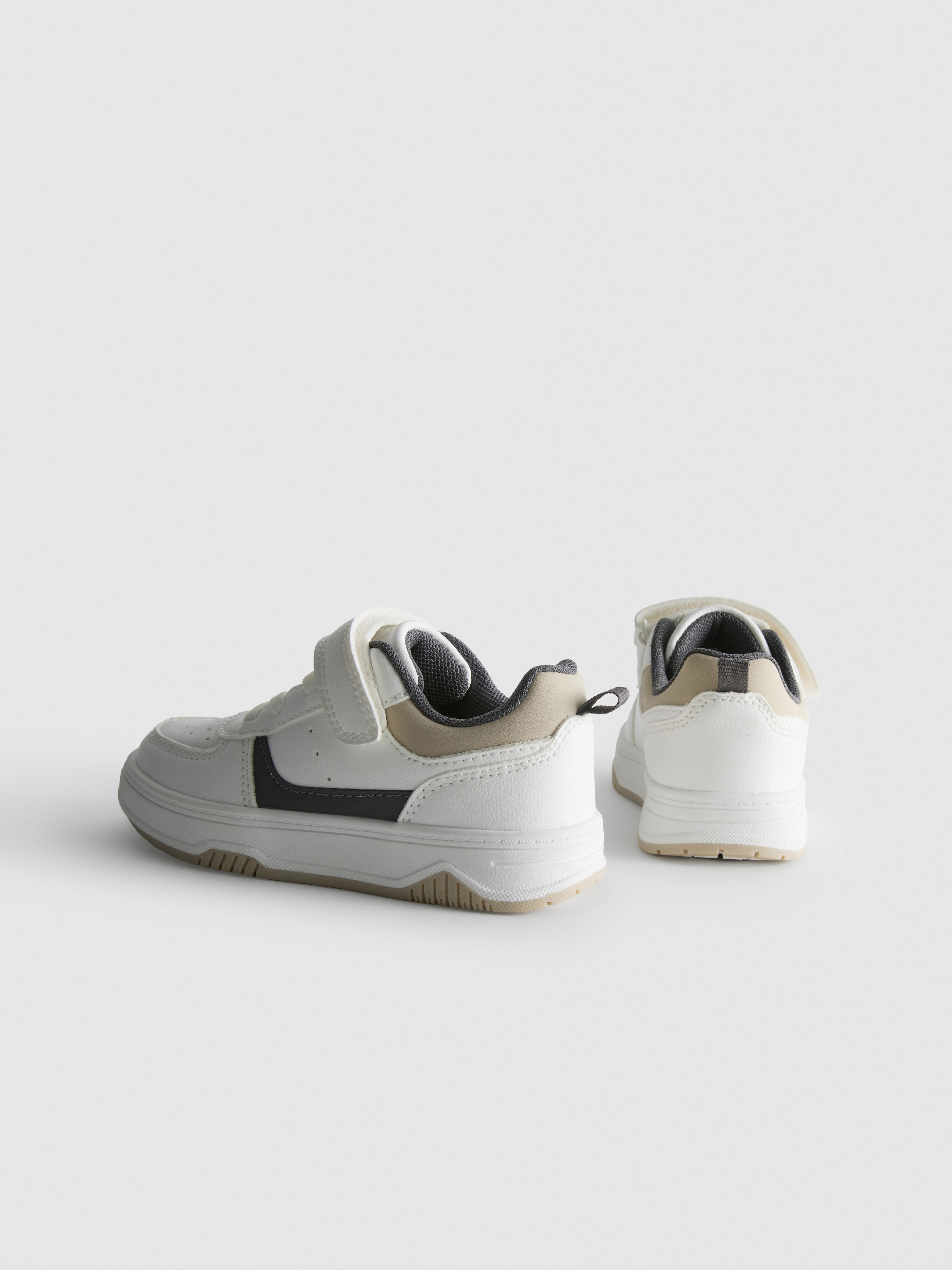 Low-Top-Sneaker