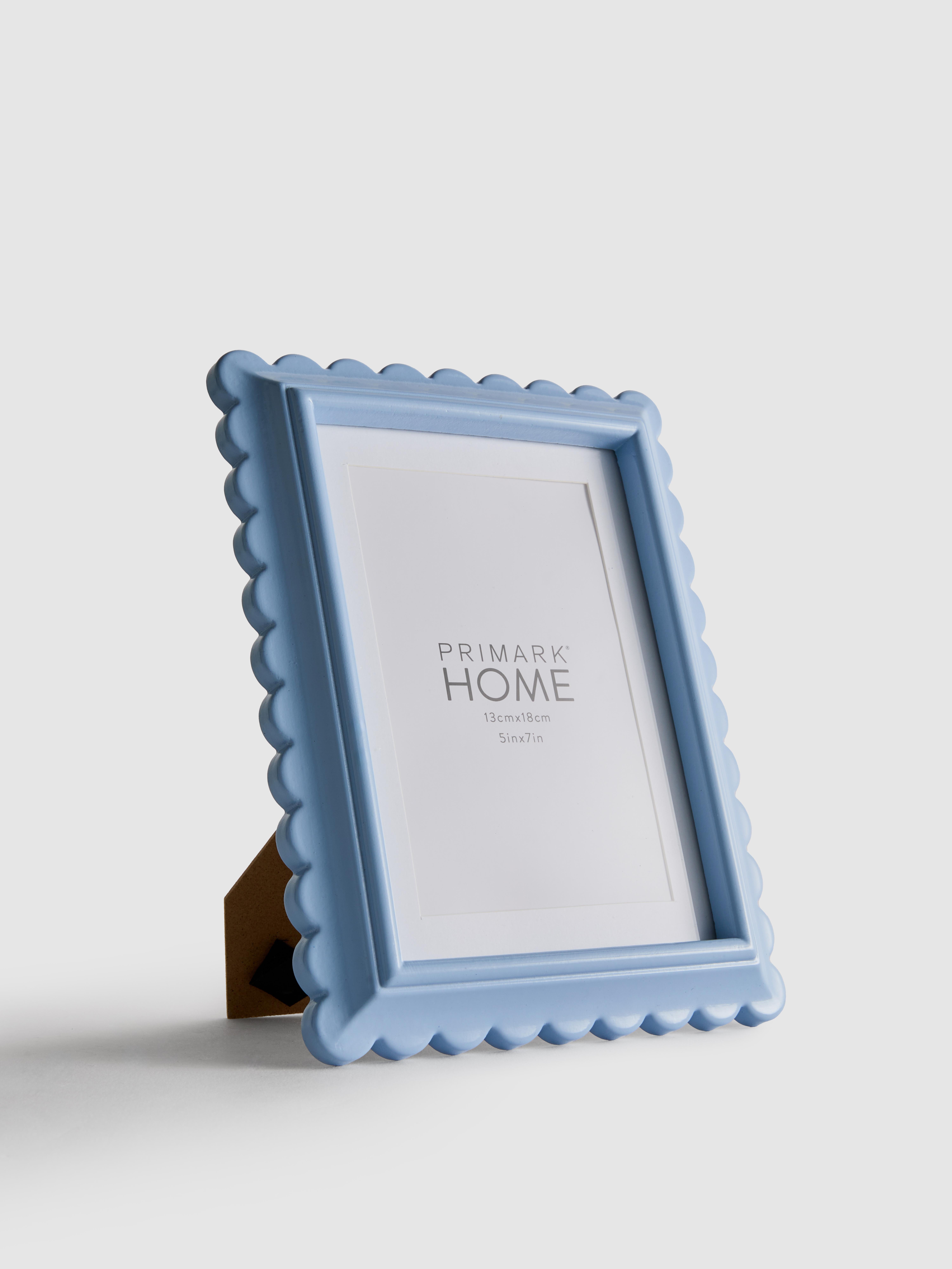 Okvir za slike z valovitim robom | 13 x 18 cm