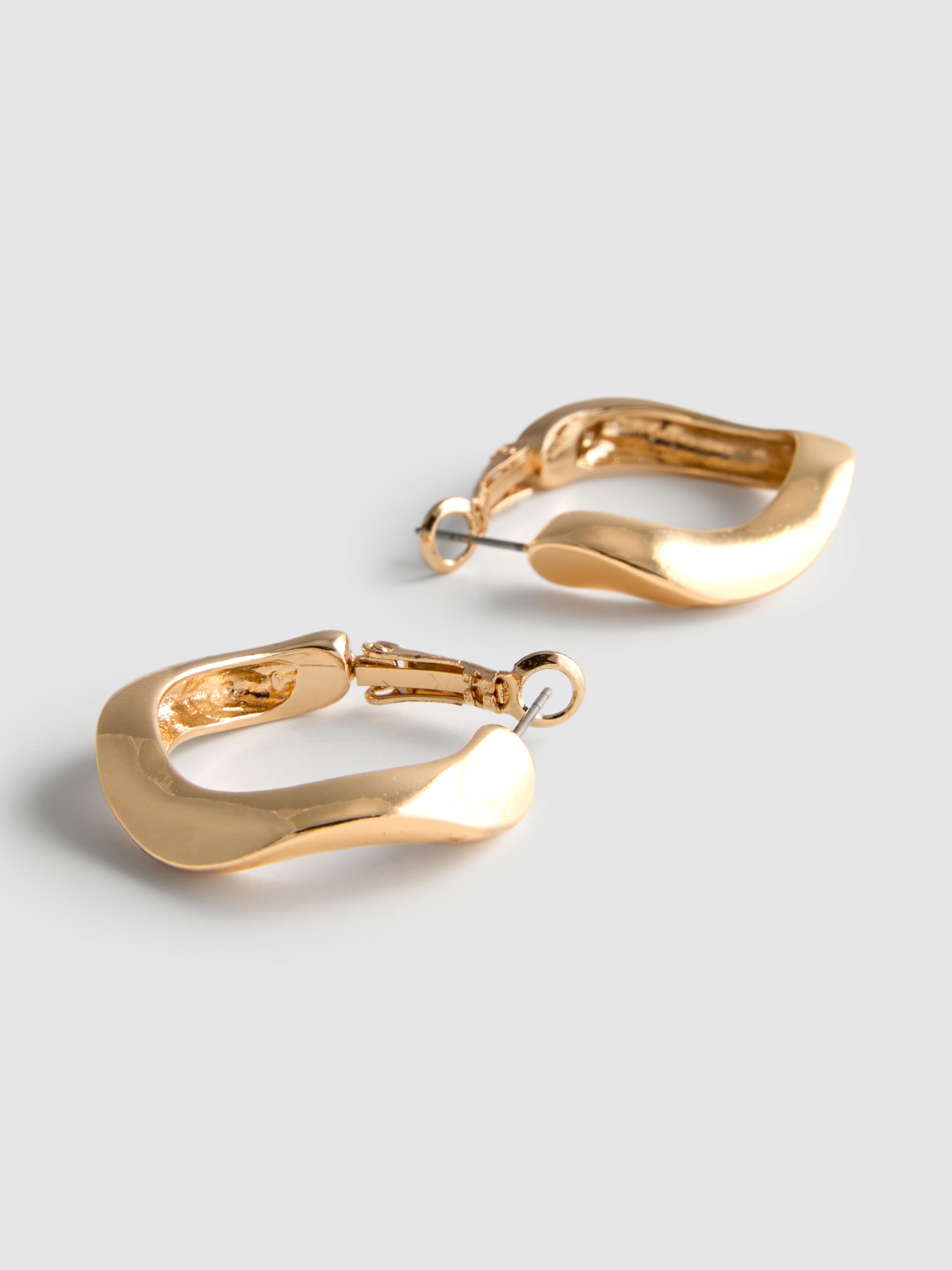 Curved Abstract Hoops