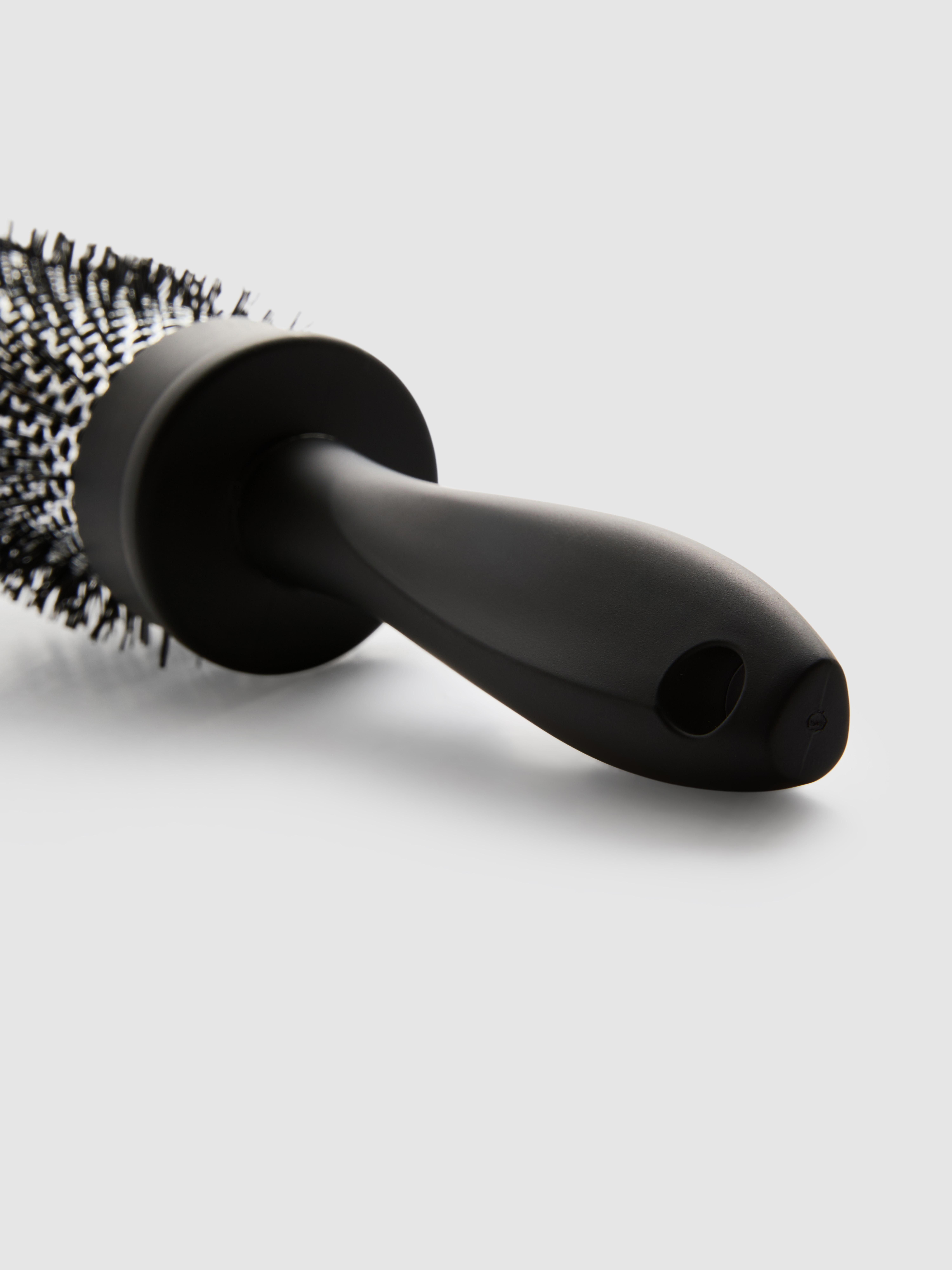 PS... Medium Thermal Round Hairbrush