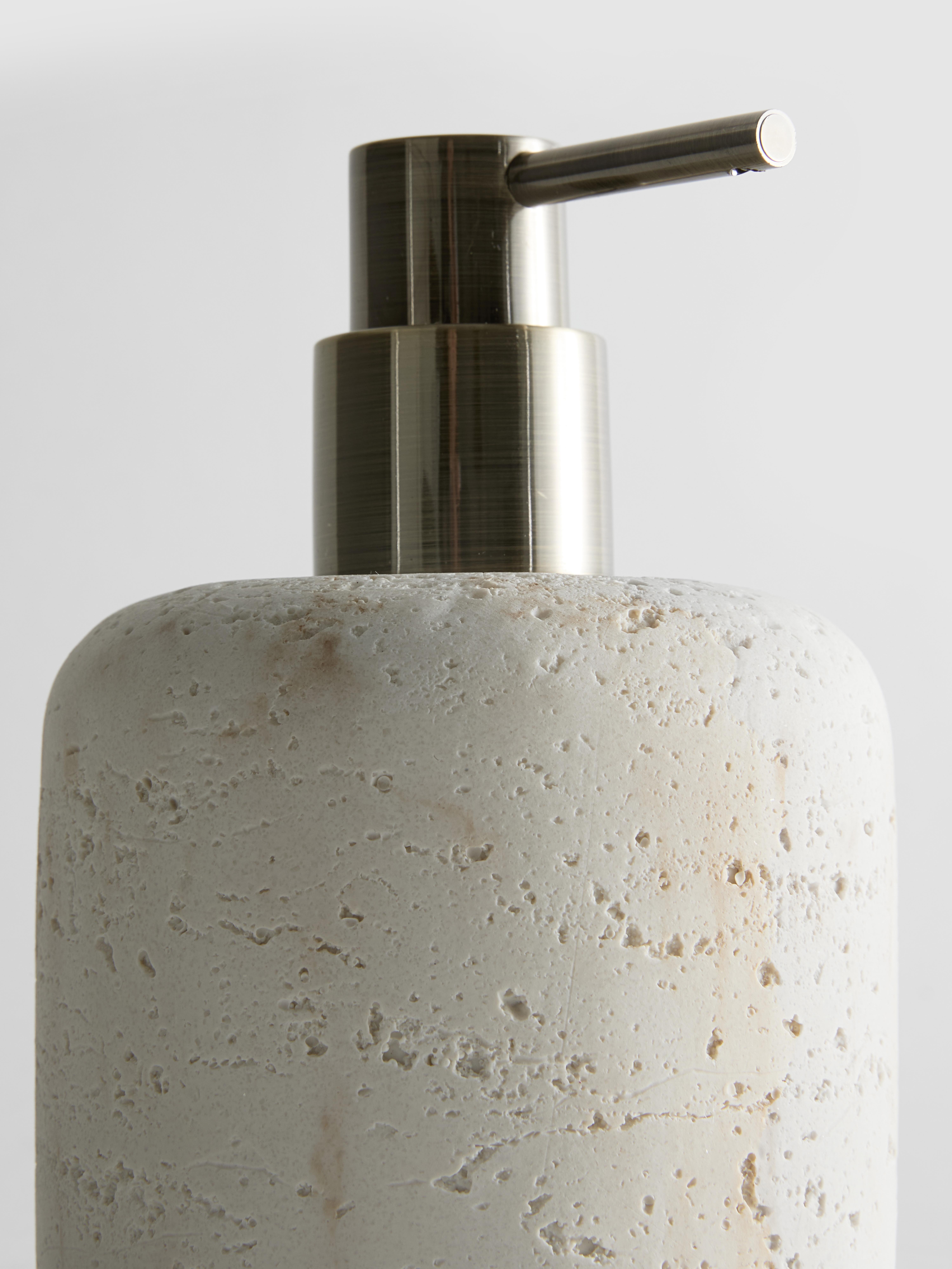 Zeepdispenser met steeneffect
