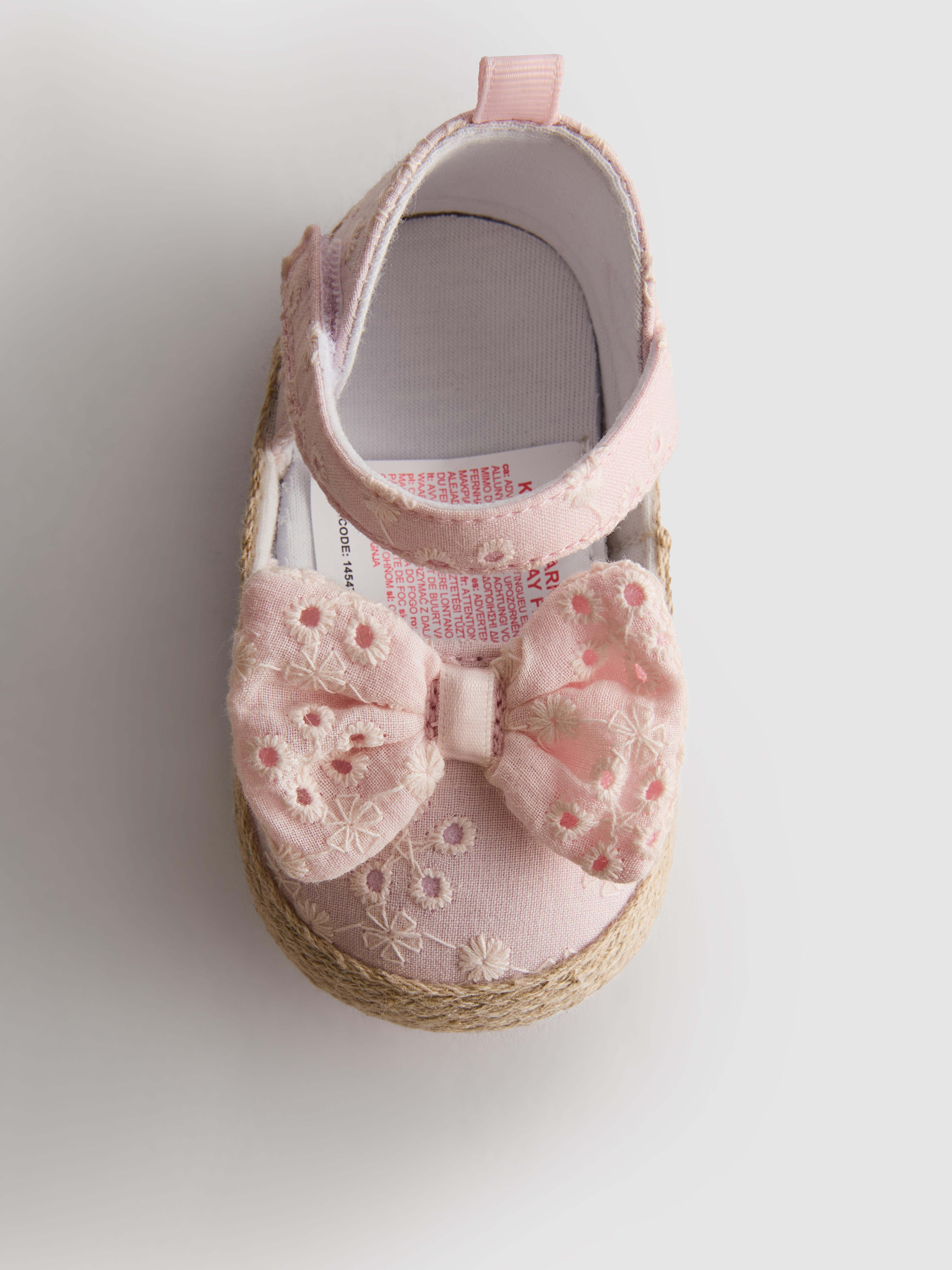 Broderie Anglaise Bow Sandals