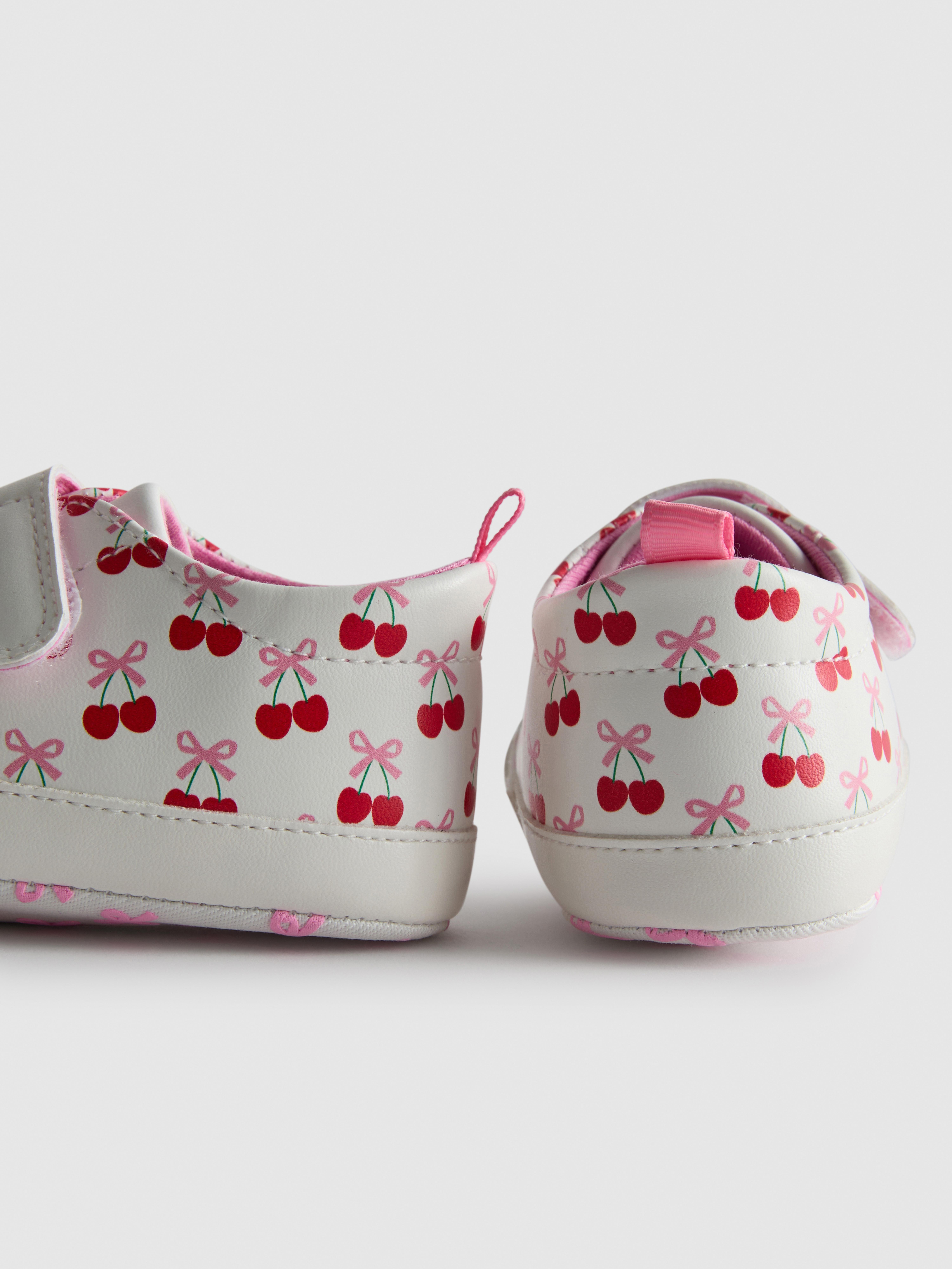 0-18mths | Cherry Print Newborn Sneakers