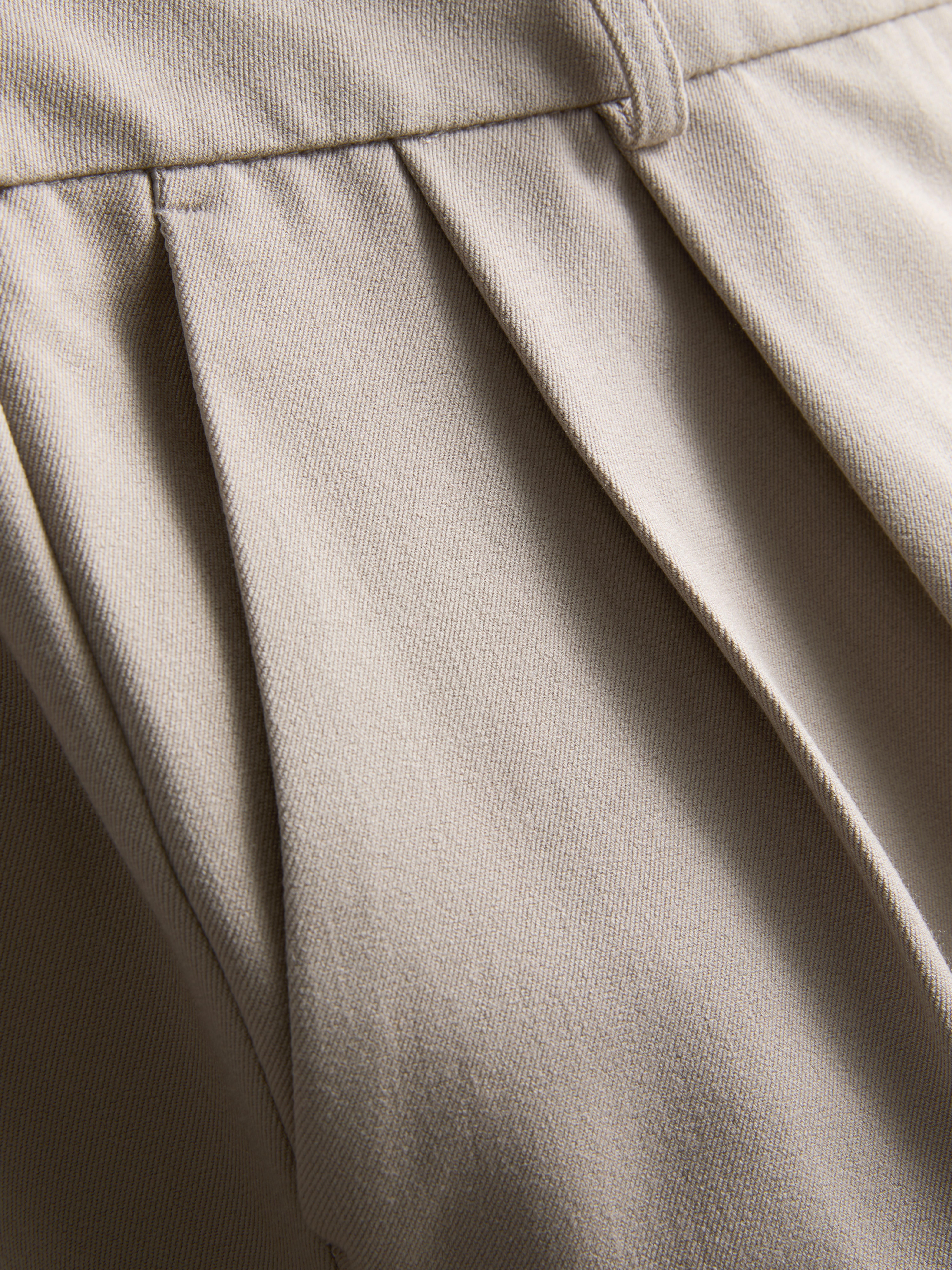 Pleated Wide Leg Pants