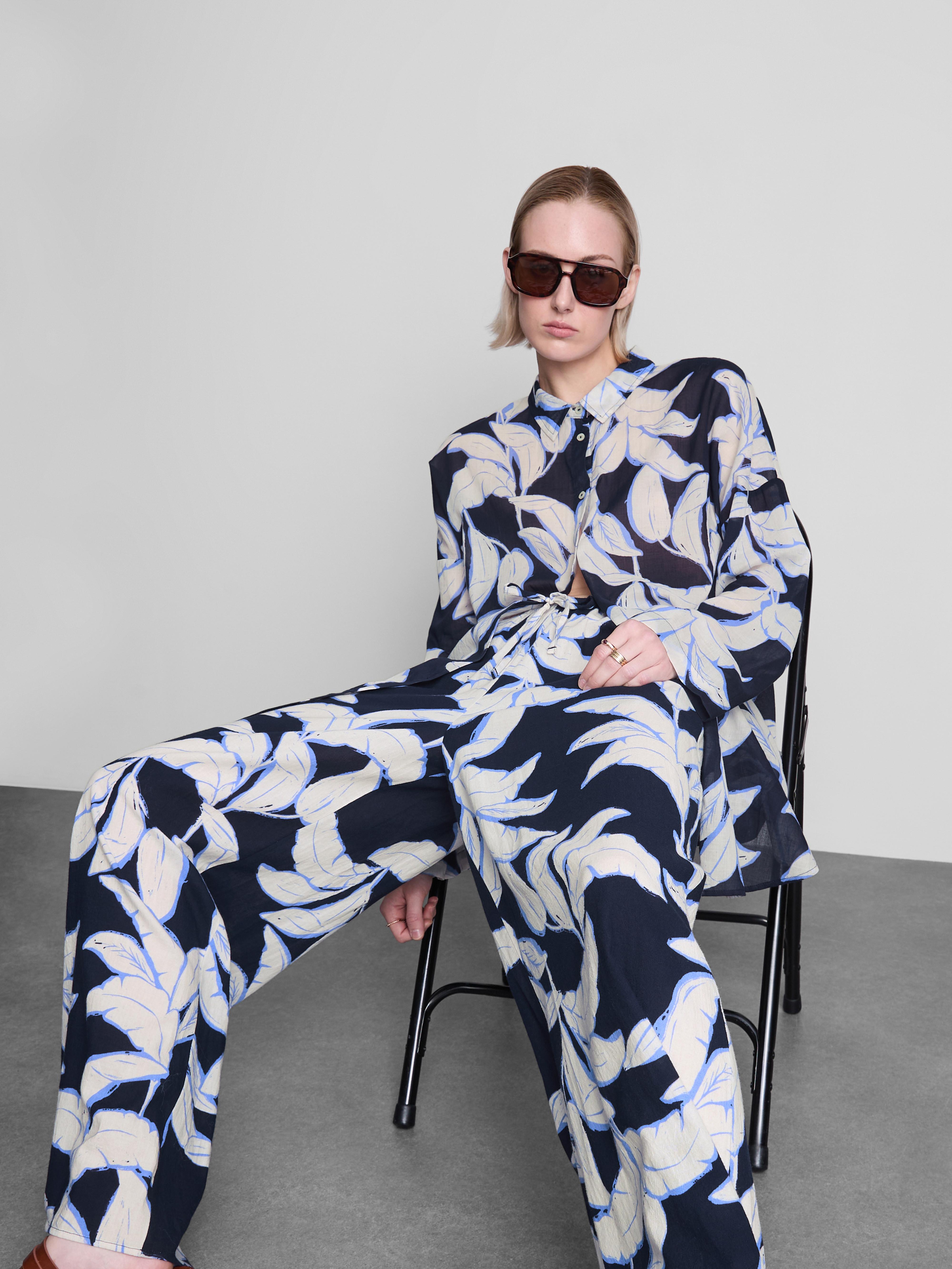 Women's Navy Printed Wide-Leg Beach Pants