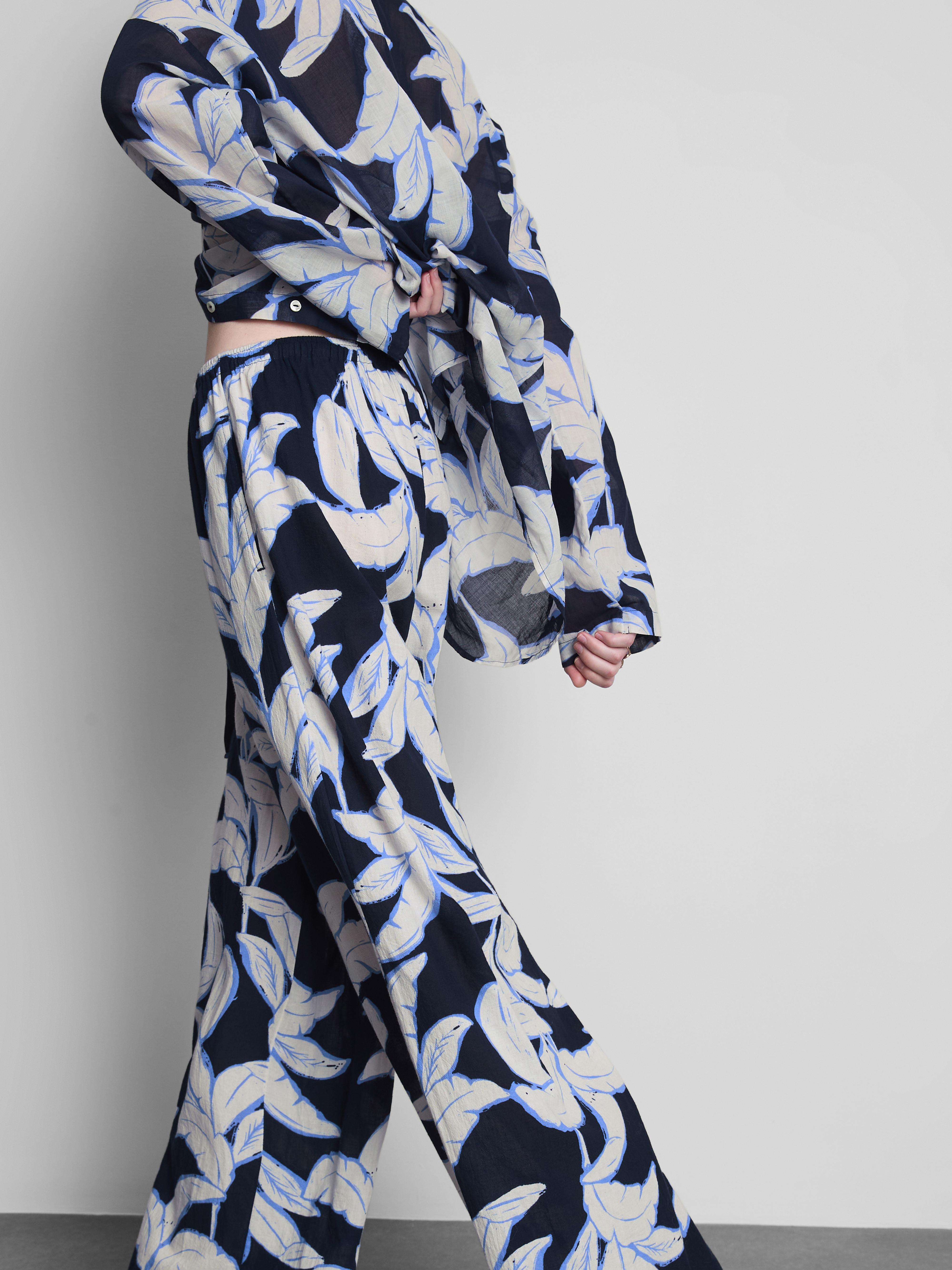 Women's Navy Printed Wide-Leg Beach Pants