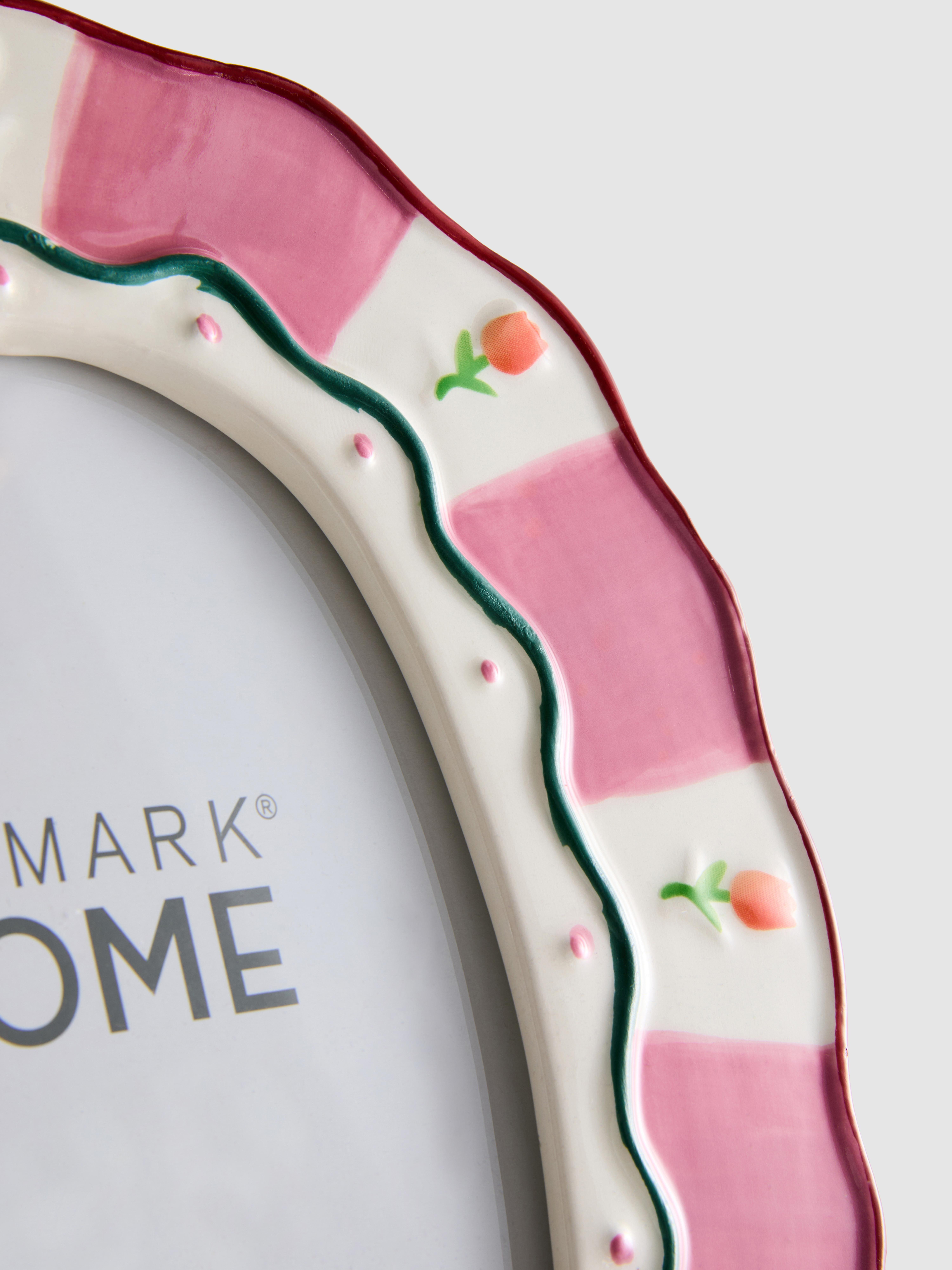 Round Tulip and Stripe Photo Frame | 10x15cm (4x6in)