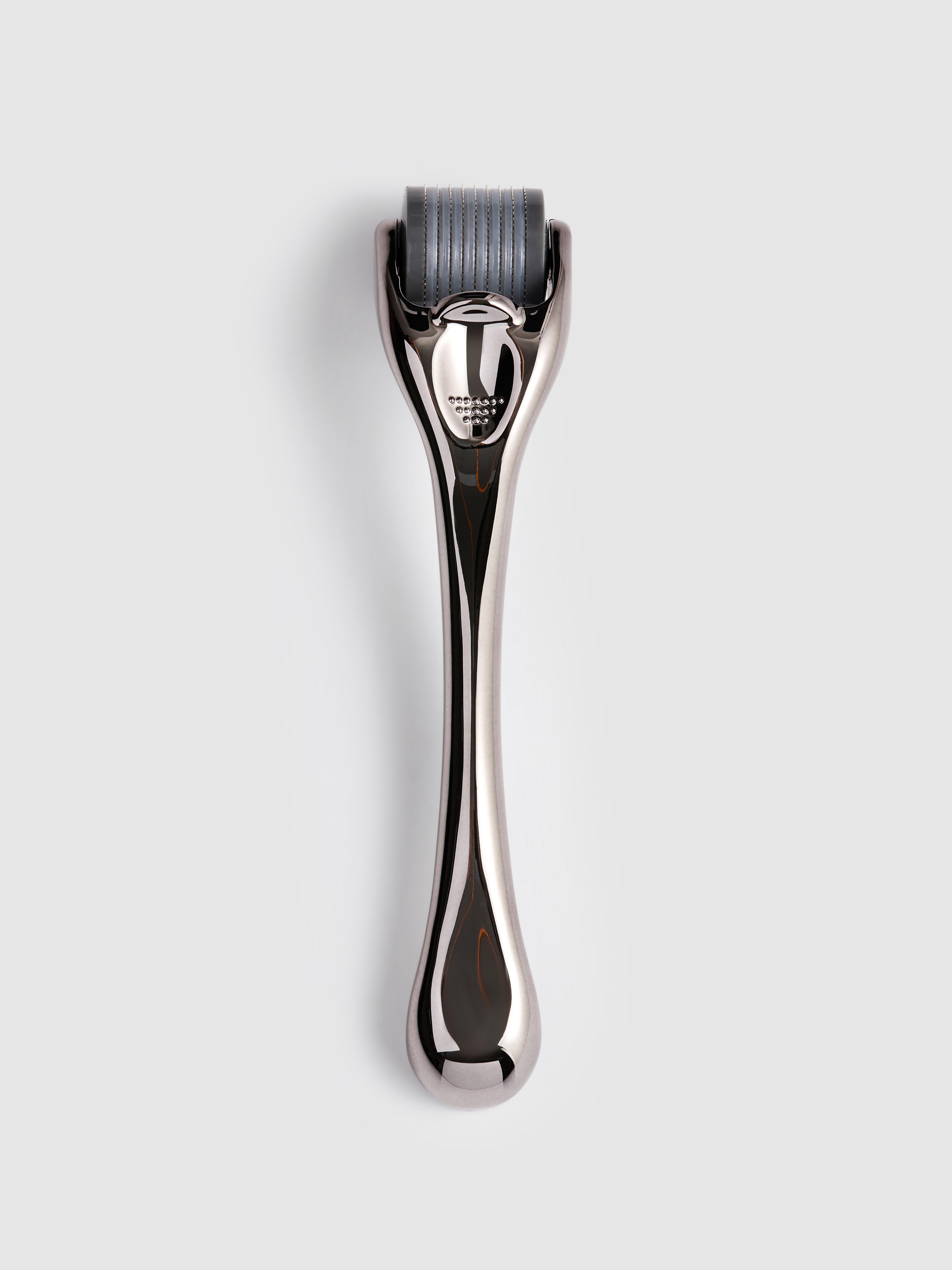 Rolo de microagulhamento homem PS...