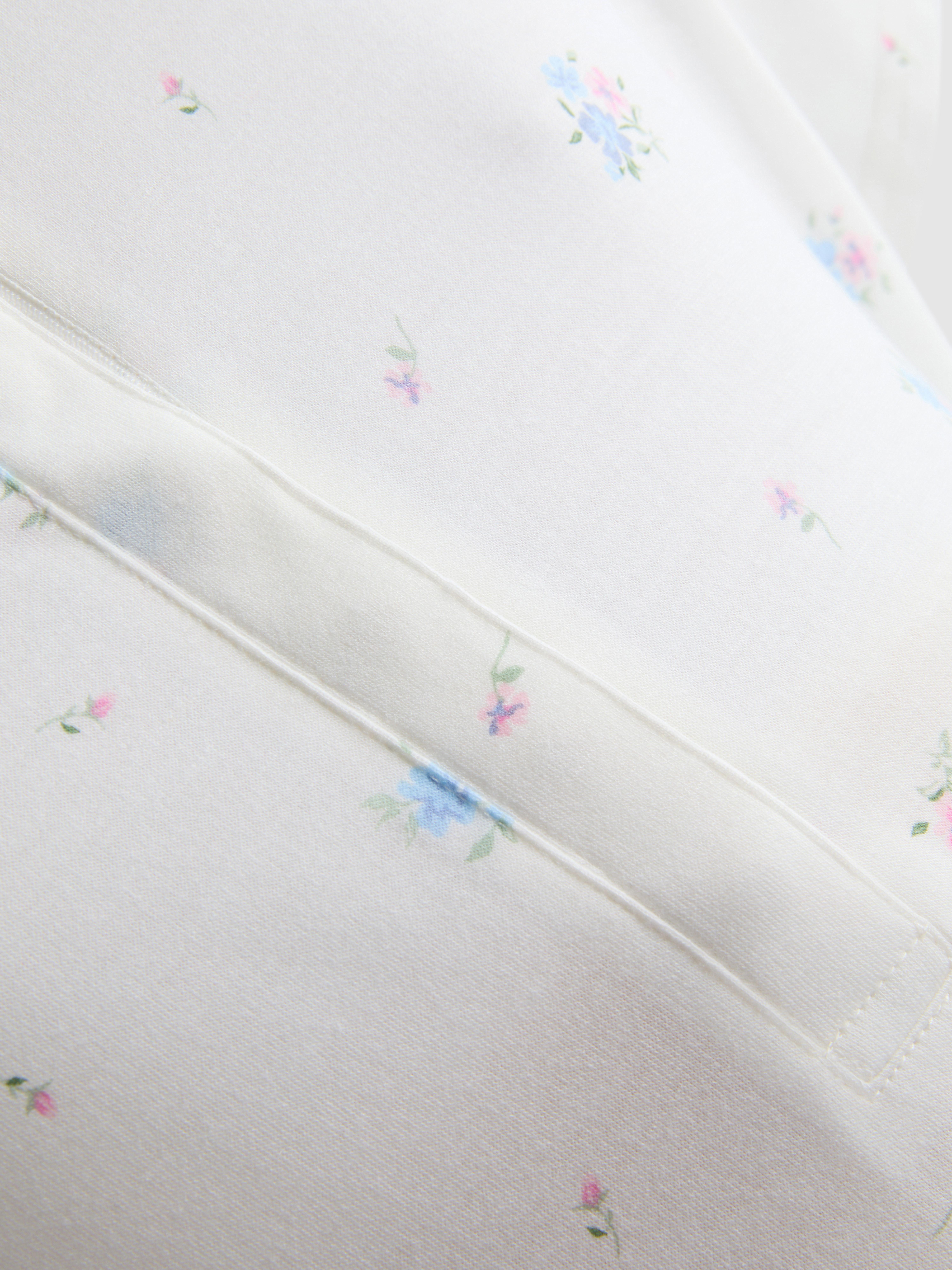 Marlon Camicia Da Notte Ellie Donna In Cotone Morbido Con Bottoni E Stampe Floreali - Blu Oceano E Rosso Spezie