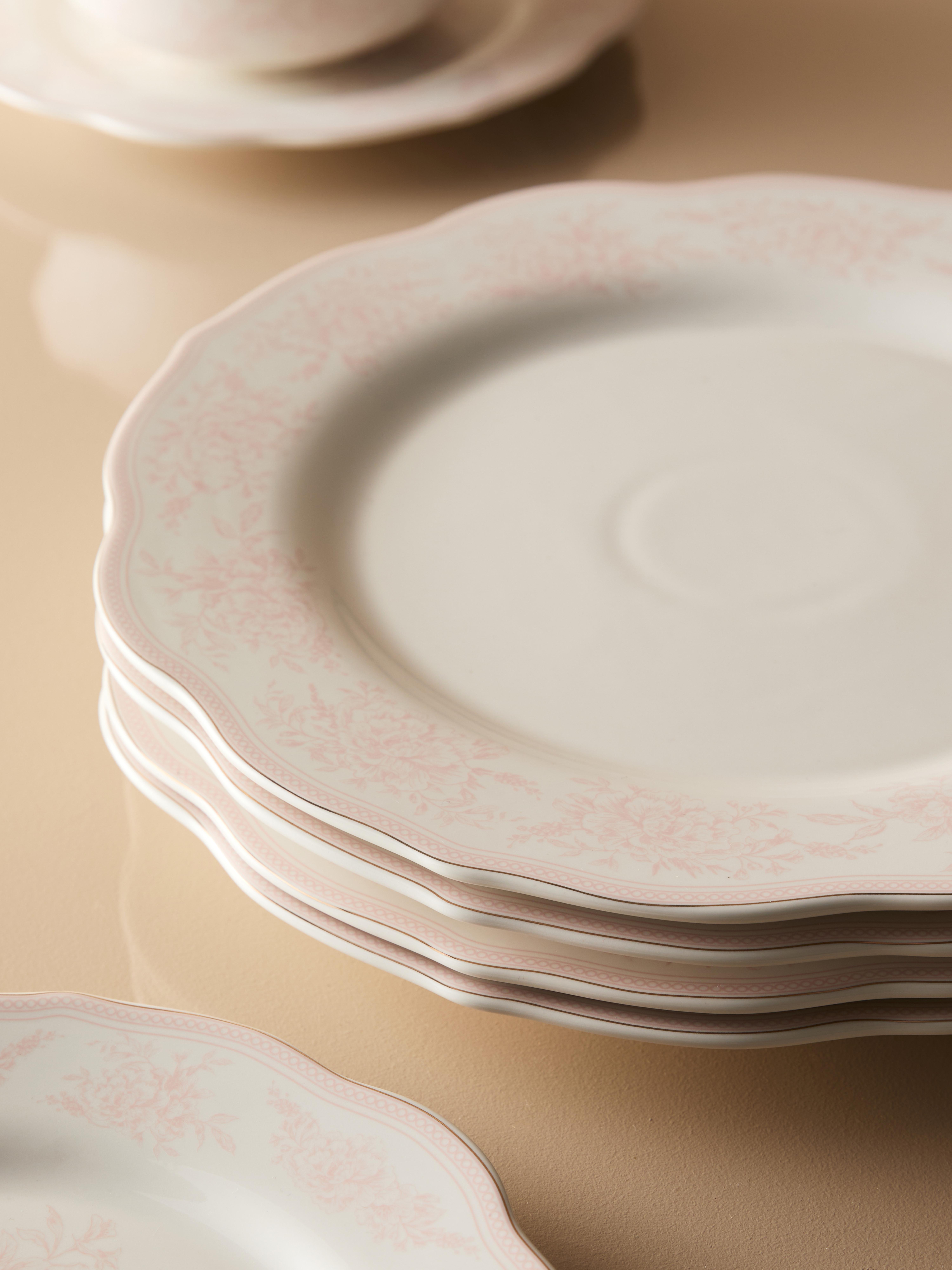 The Edit Scalloped Toile Dinner Plate