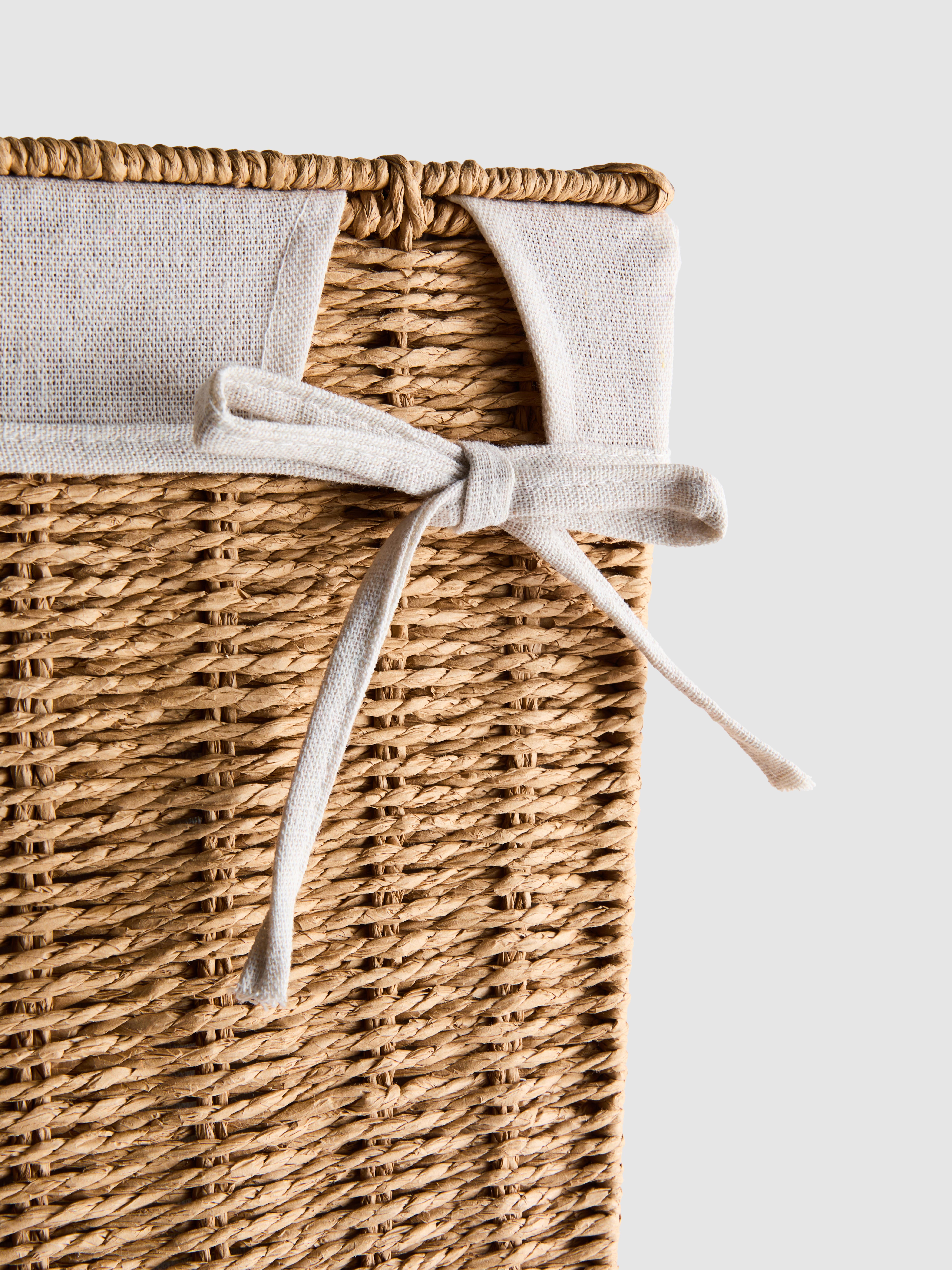 Panier à linge en osier