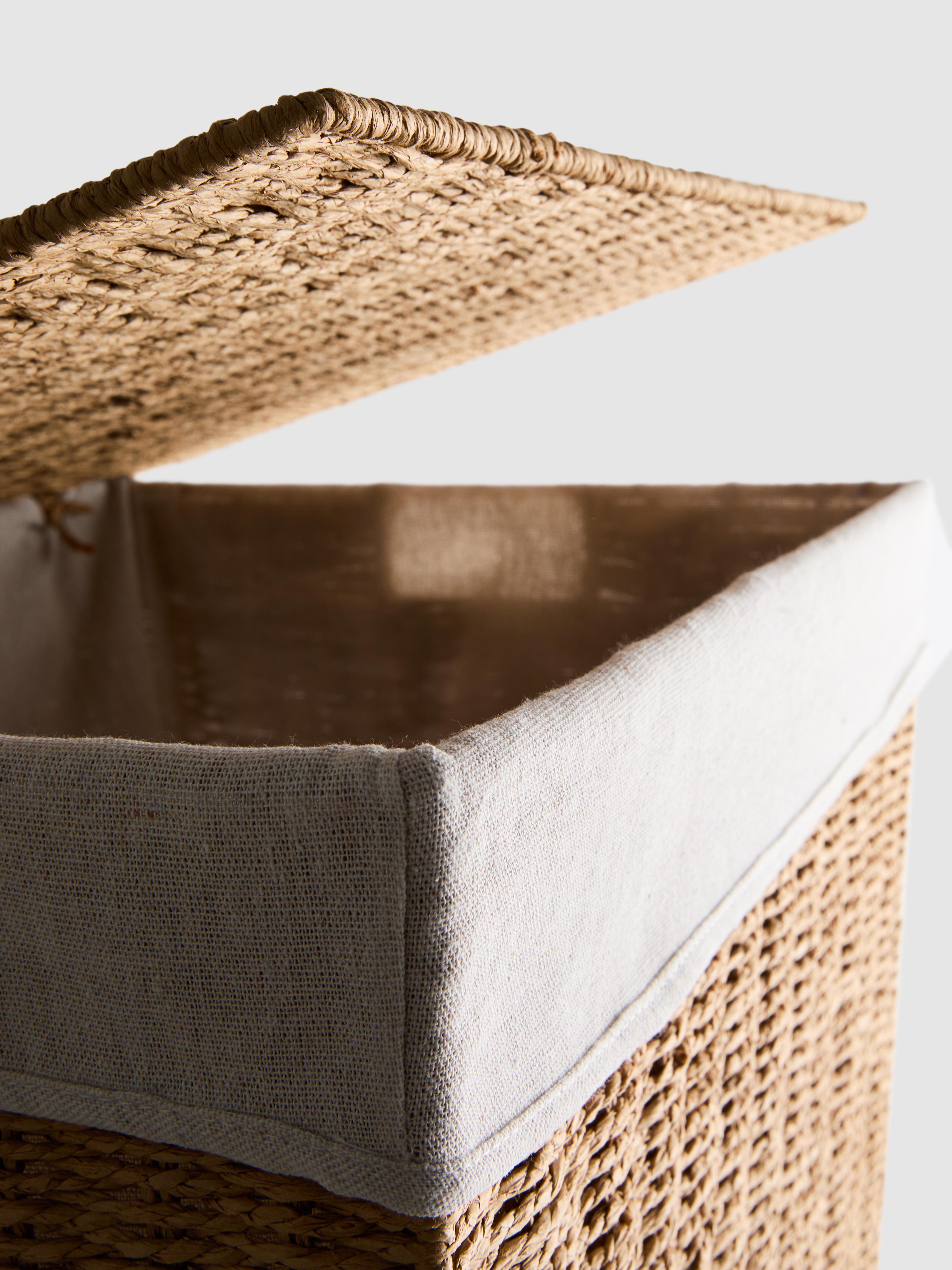 Panier à linge en osier