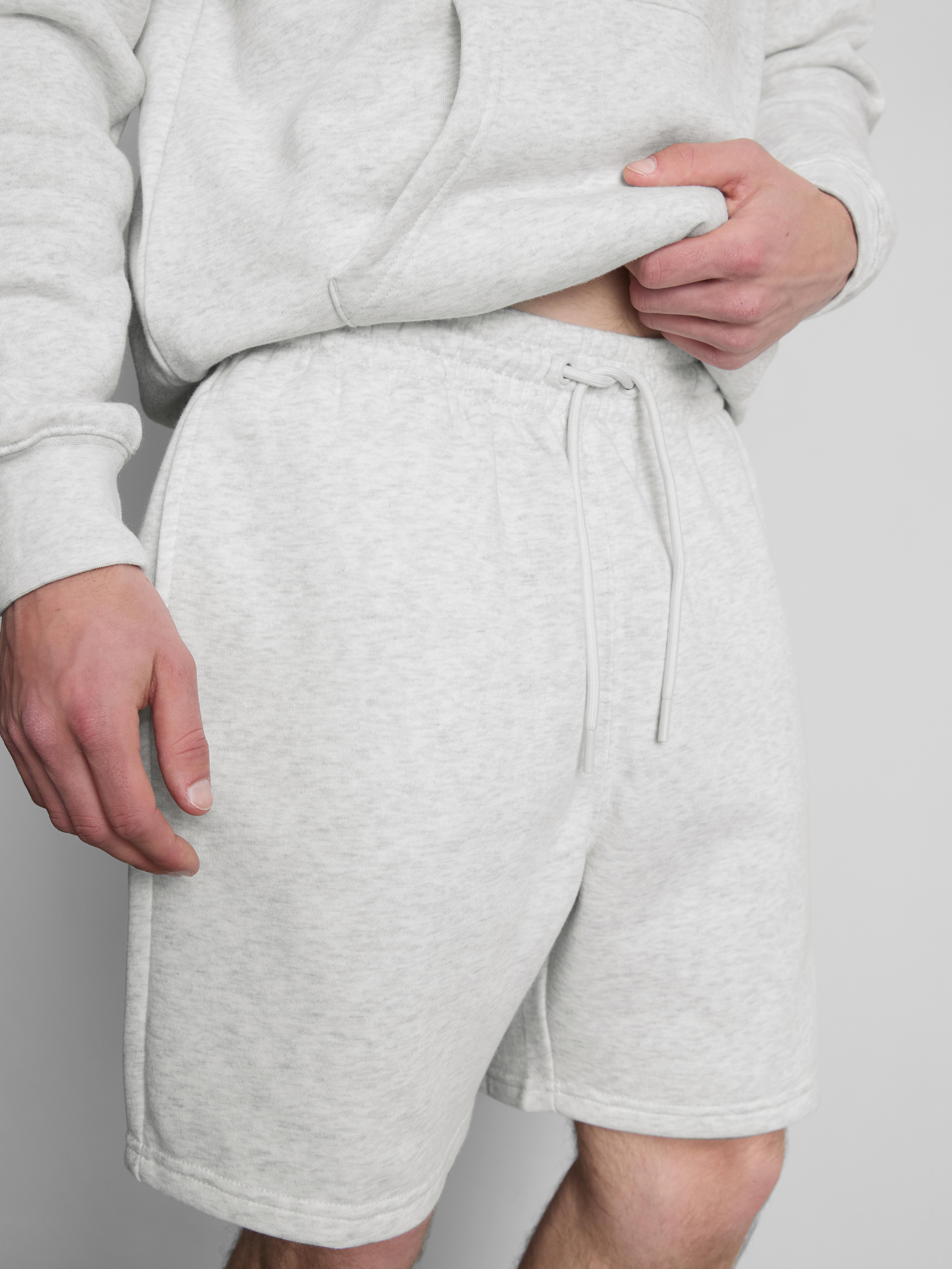 Essential Shorts mit Kordelzug