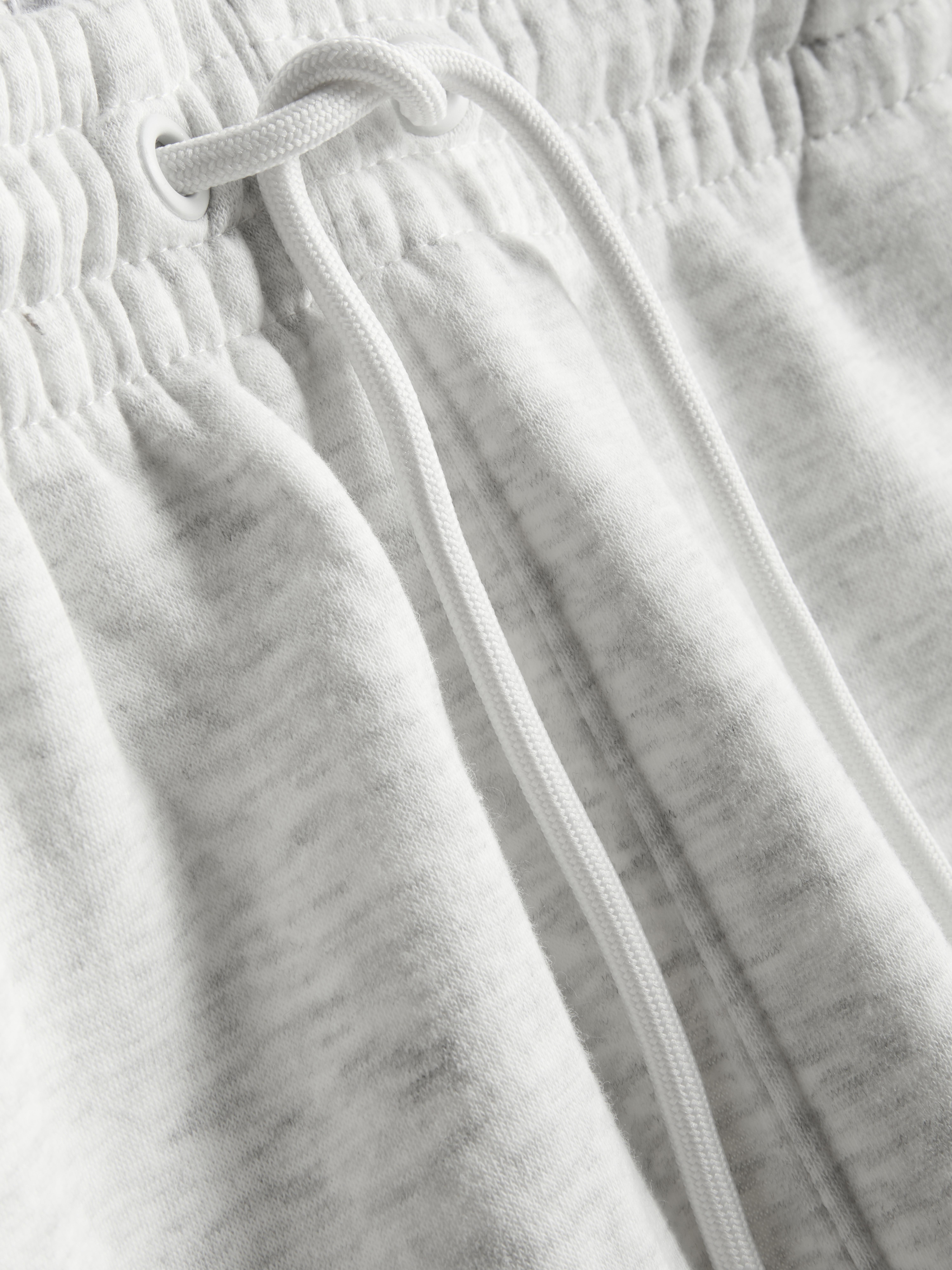 Essential Shorts mit Kordelzug