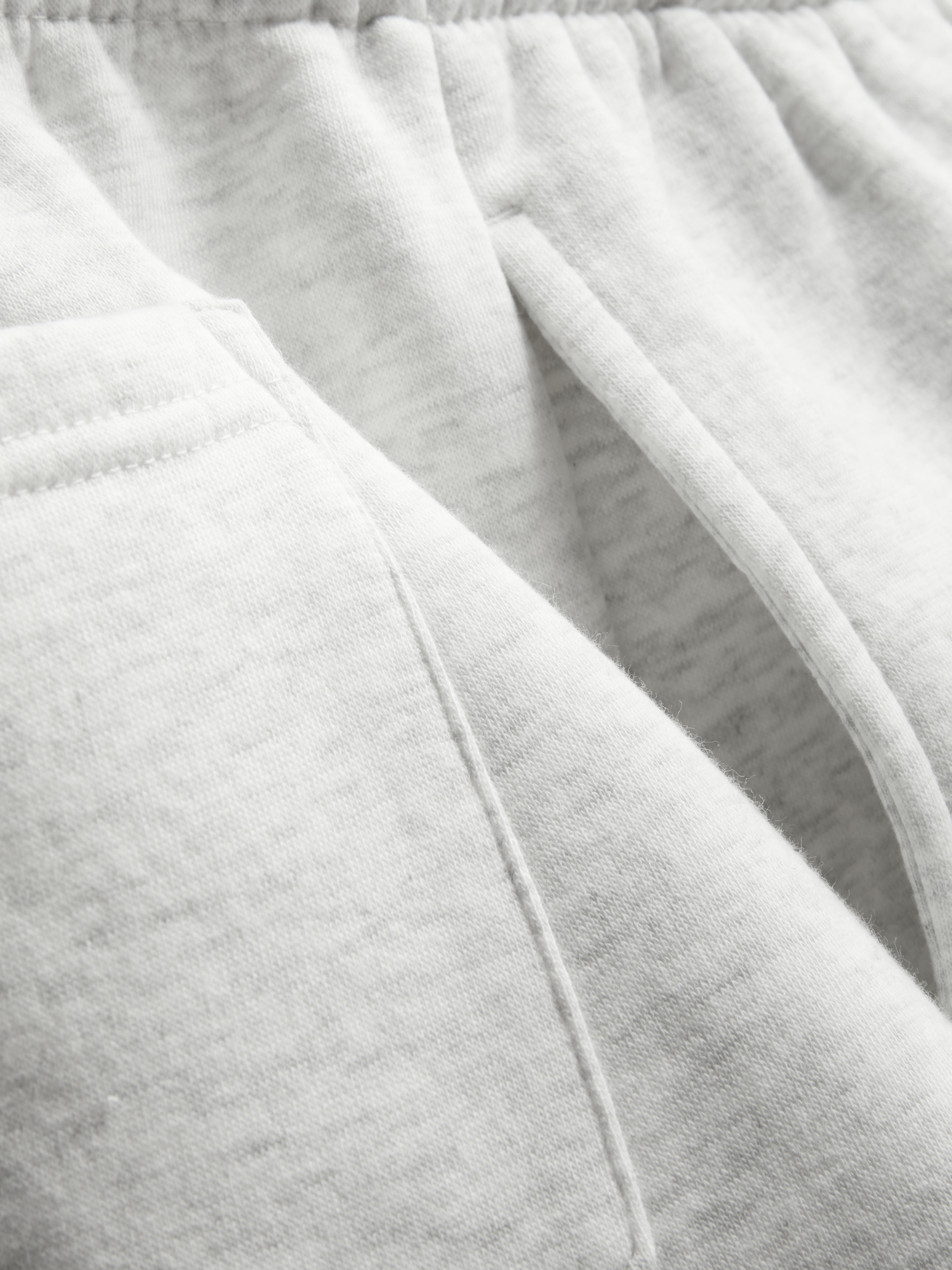 Essential Shorts mit Kordelzug