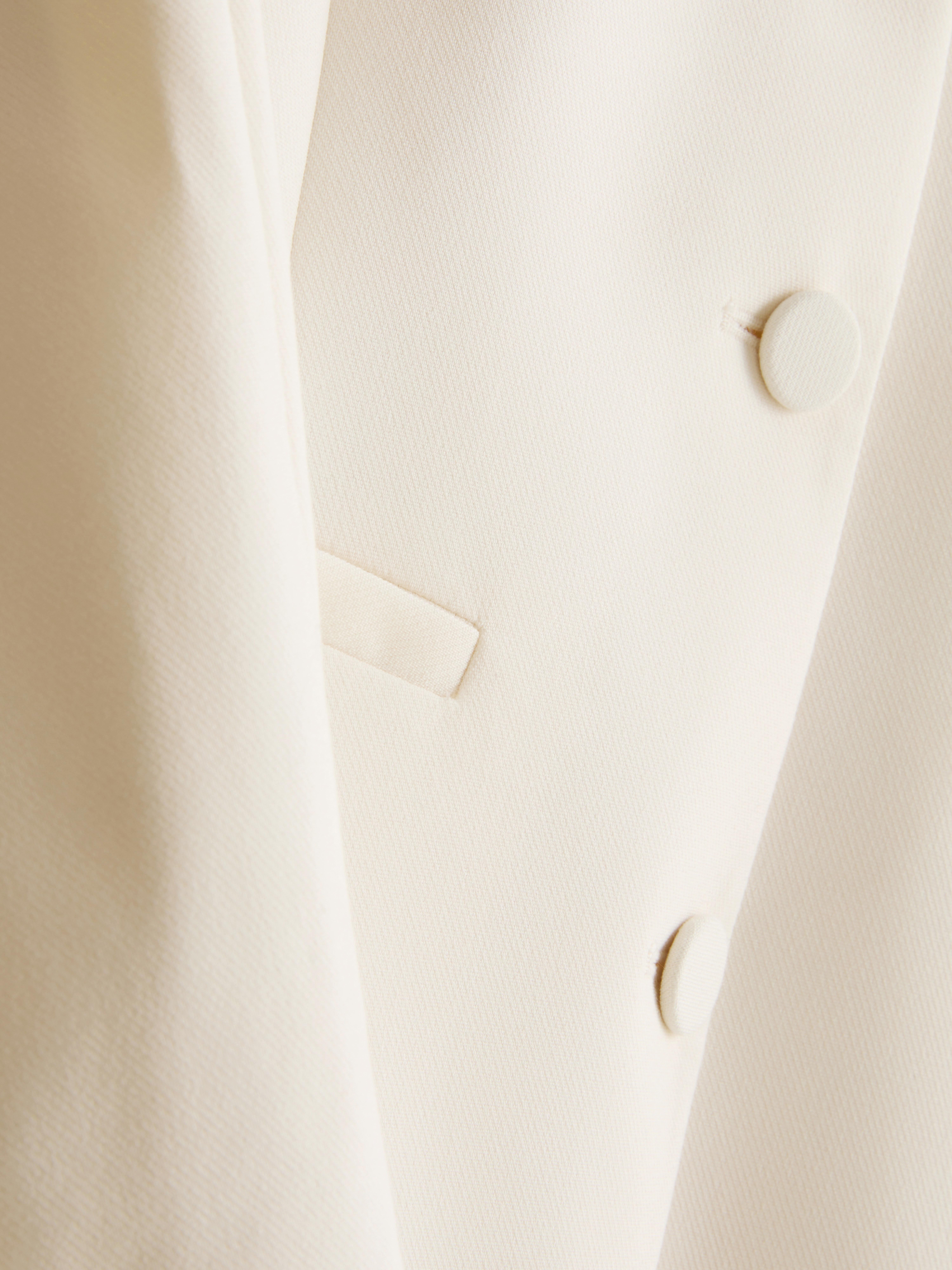 Cinched Balloon-Sleeve Blazer