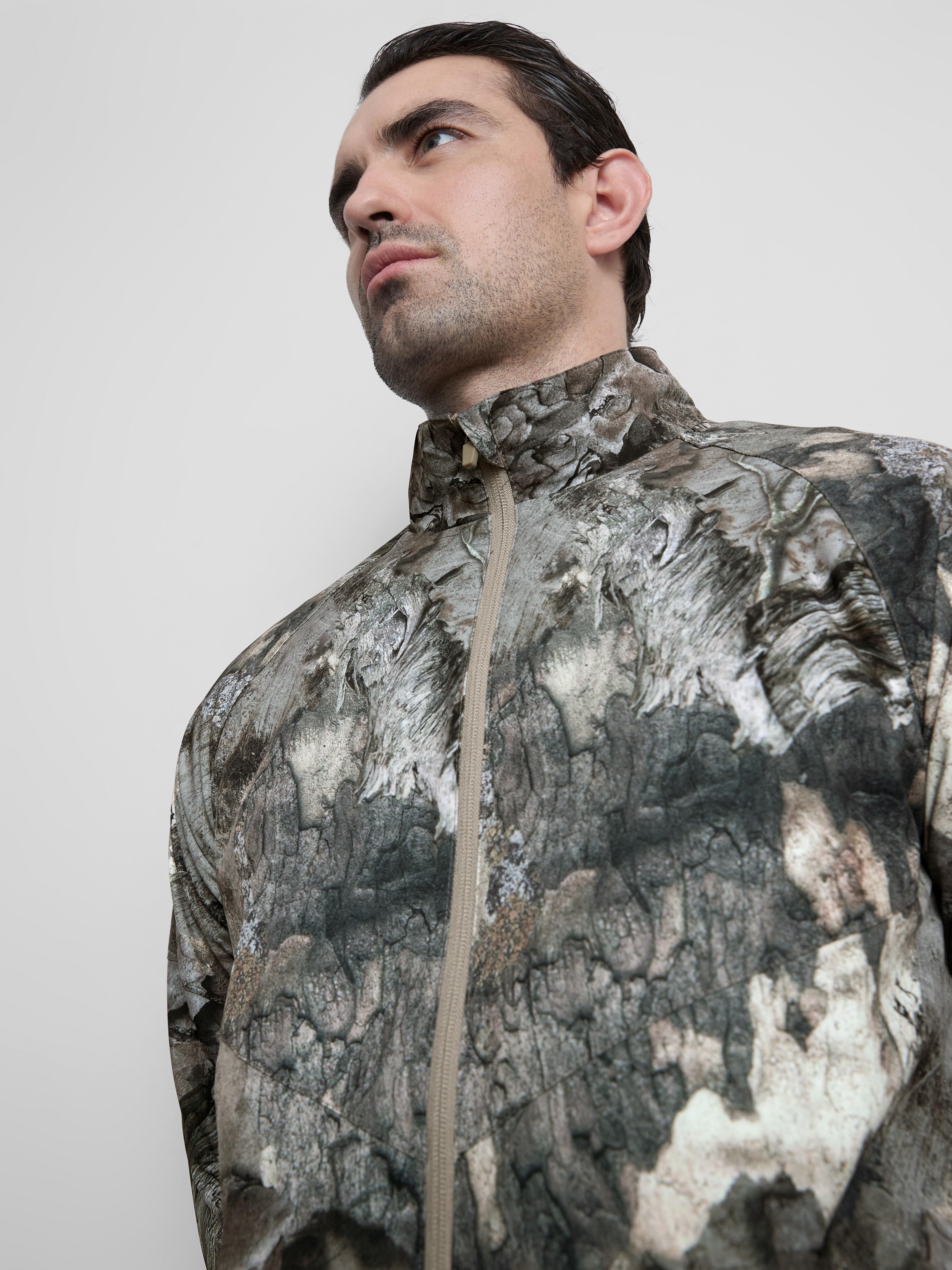 Men's Camo Active High-Neck Jacket