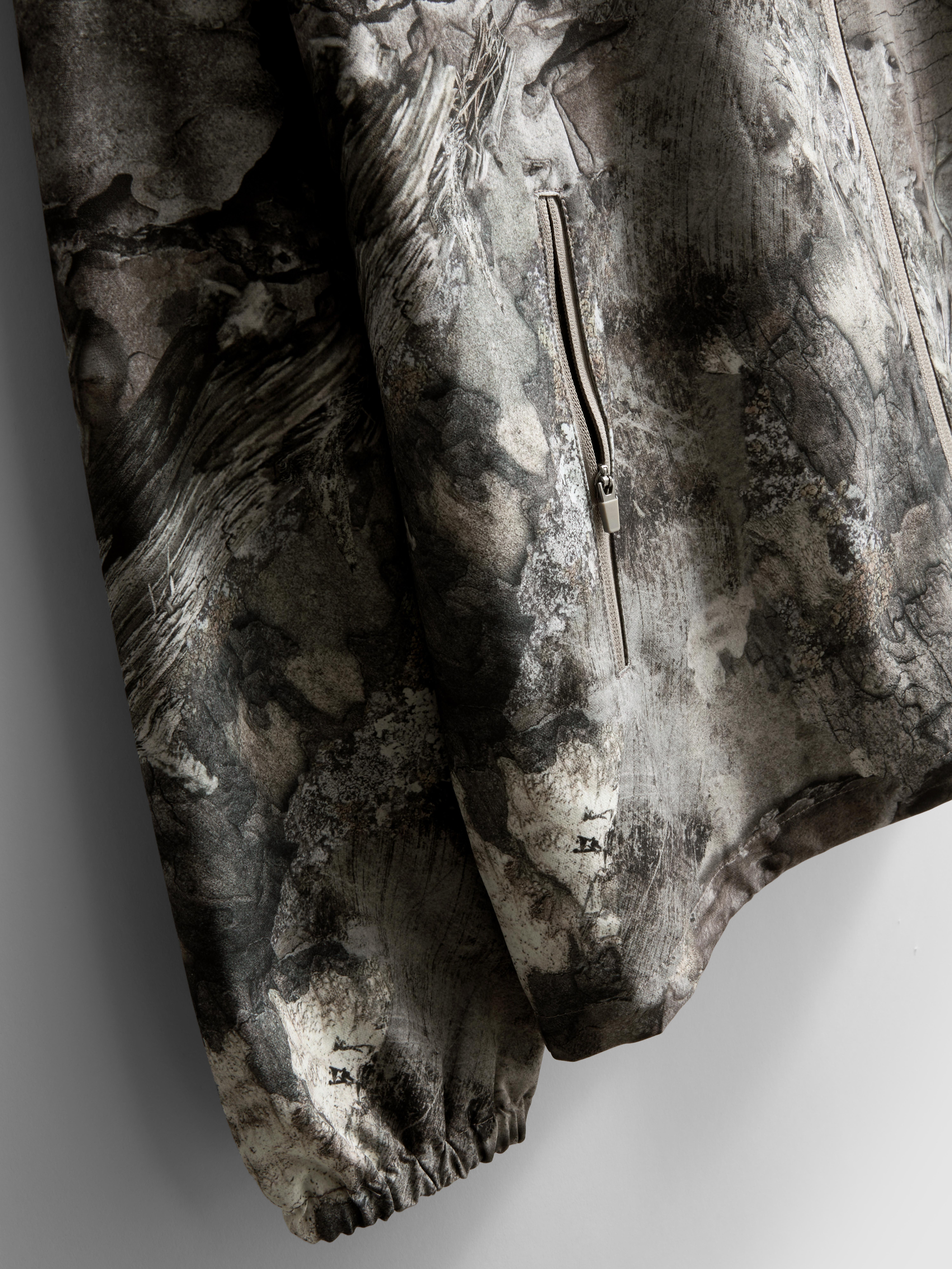 Men's Camo Active High-Neck Jacket