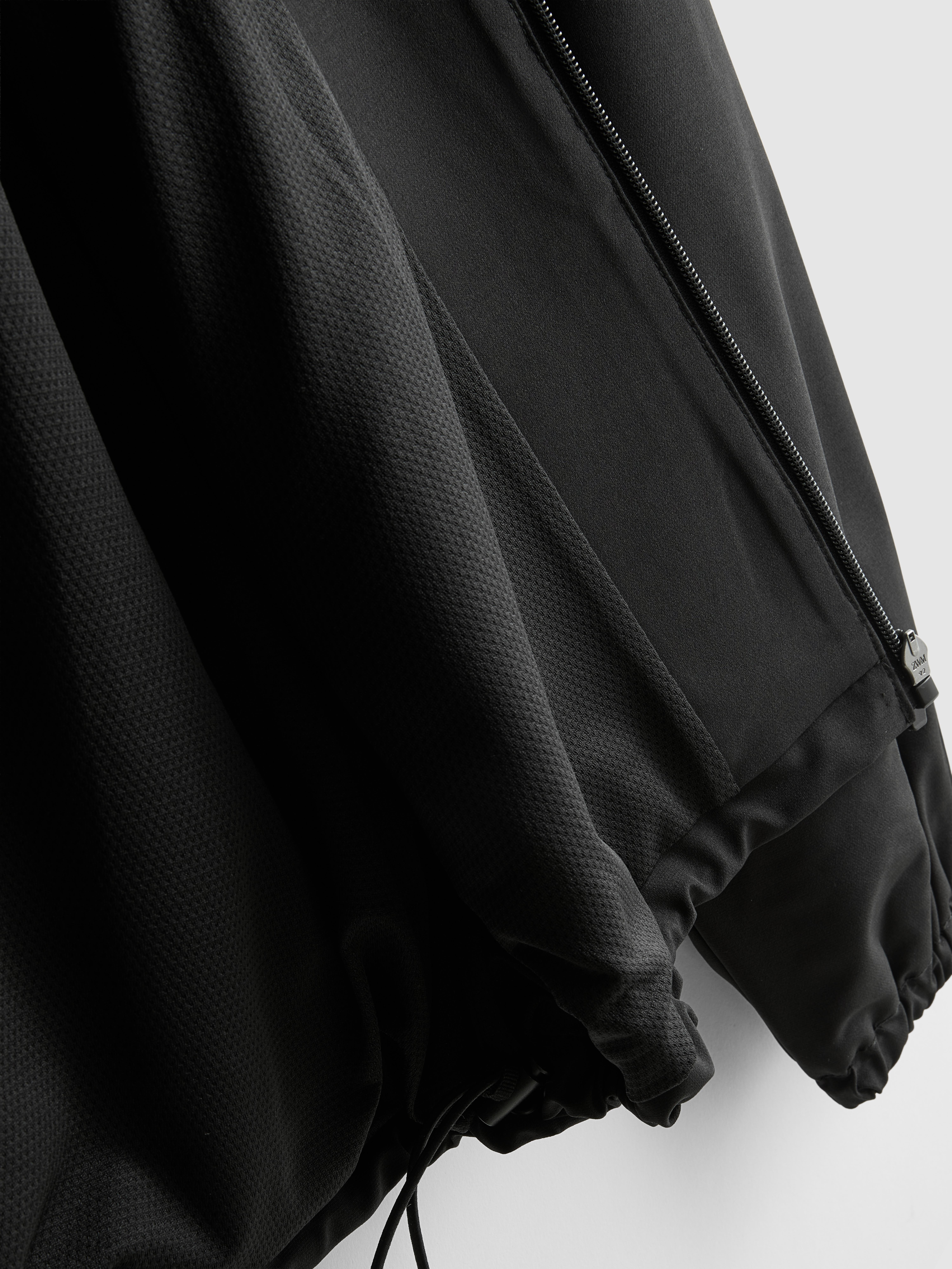 Men's Black Active High-Neck Jacket