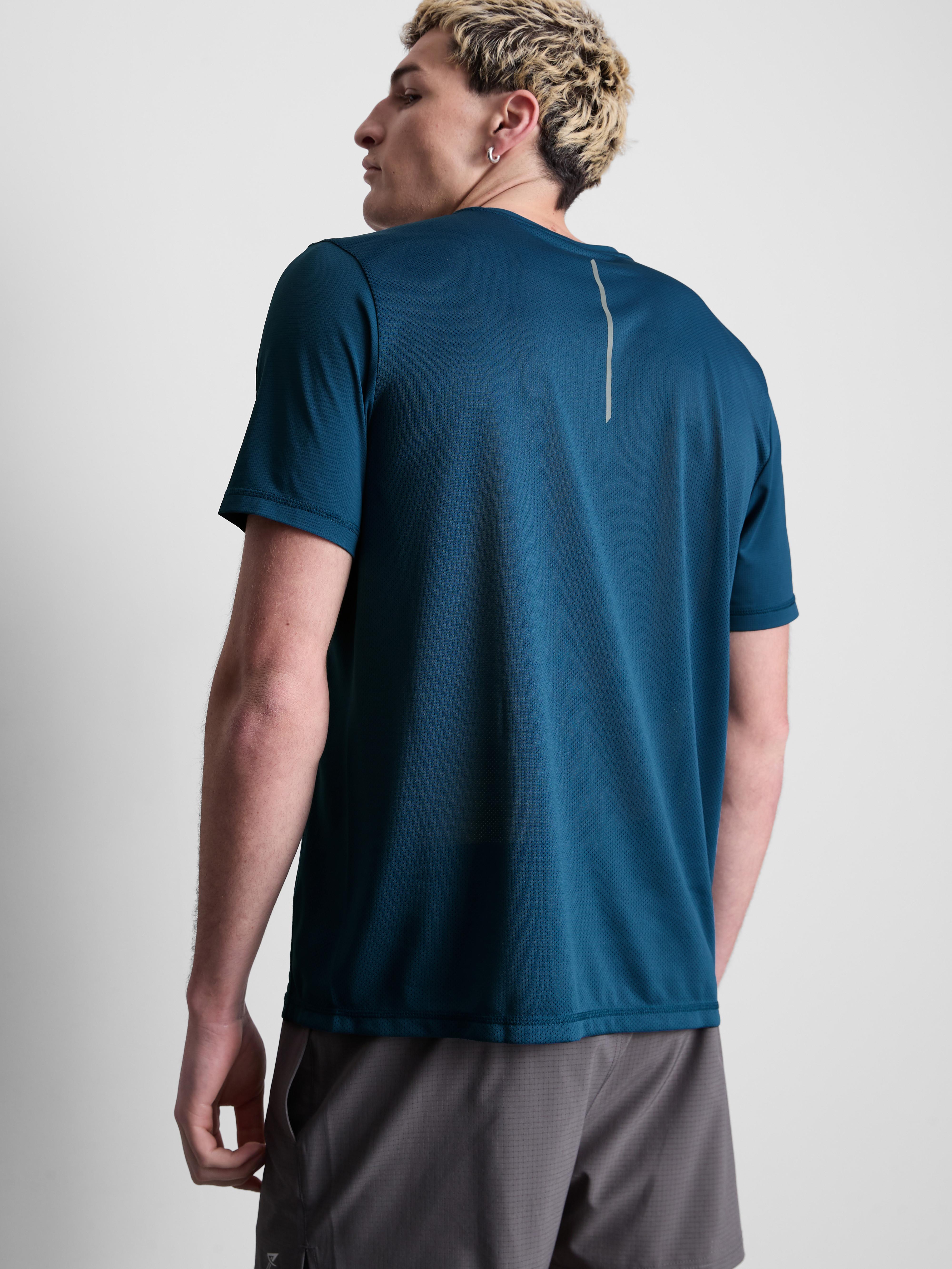 Camiseta deportiva de manga corta