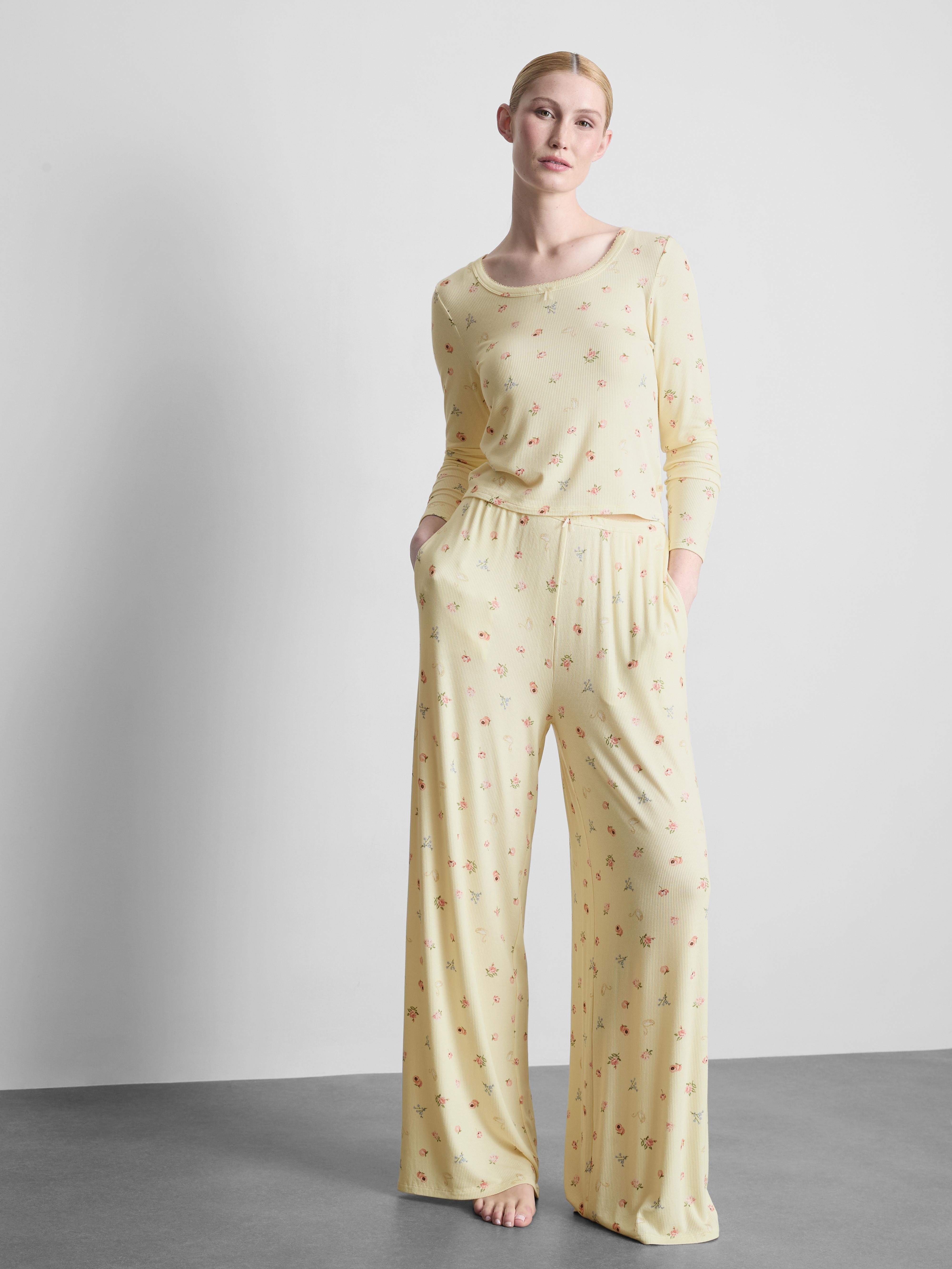 Camiseta de pijama de manga larga en canalé floral
