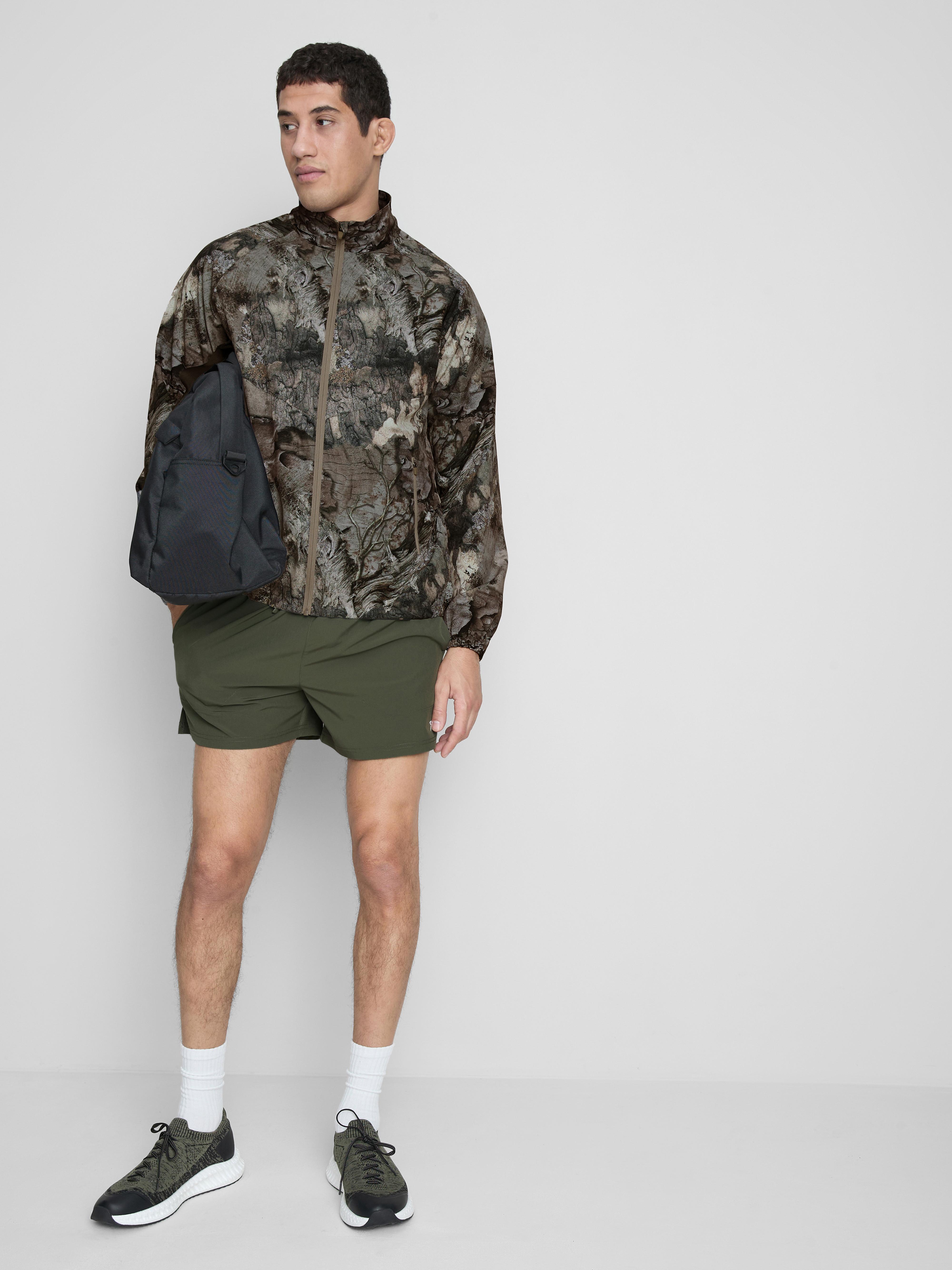 Pantalones cortos deportivos con cordón de ajuste