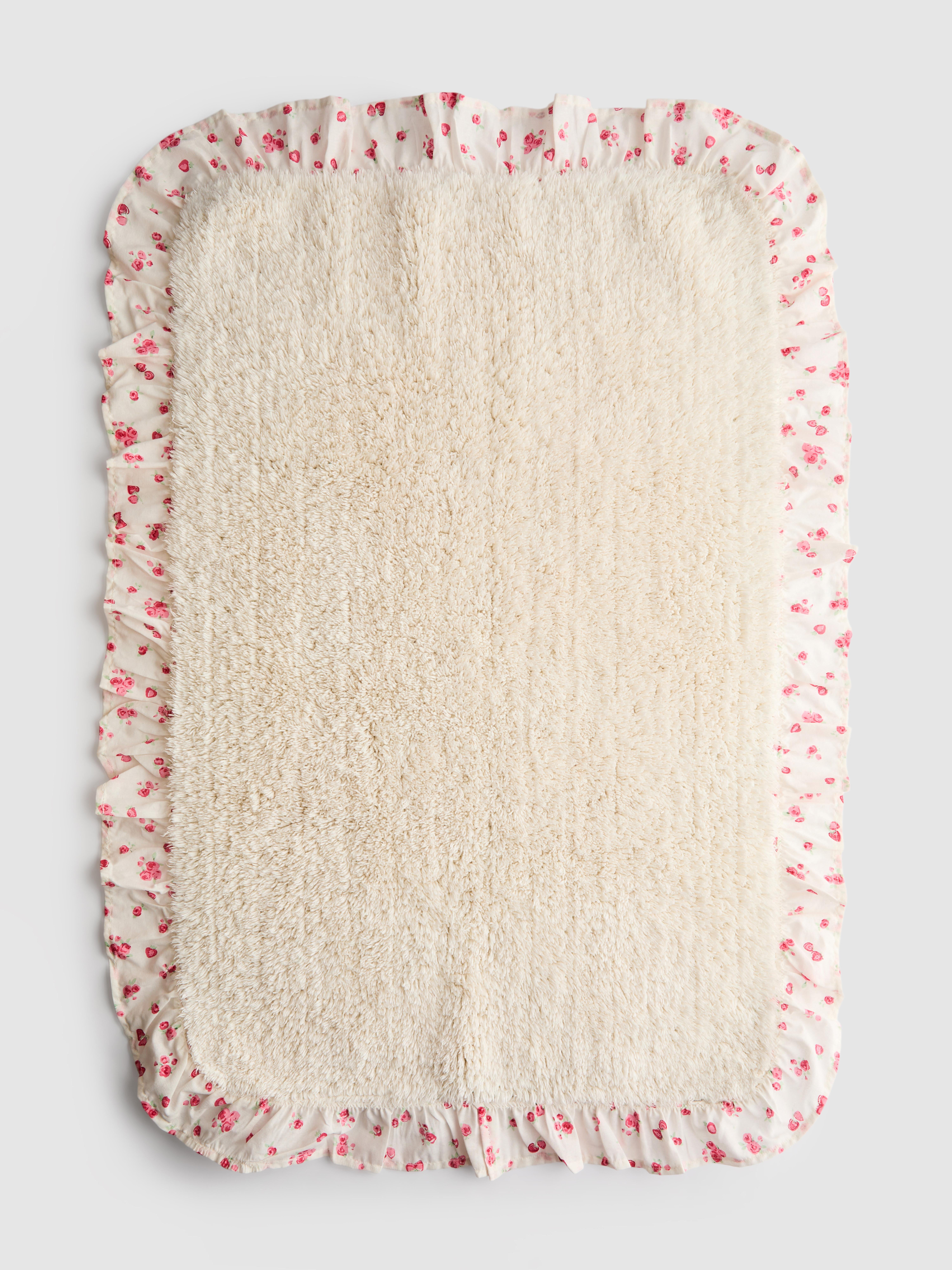 Strawberry Fringed Bathmat