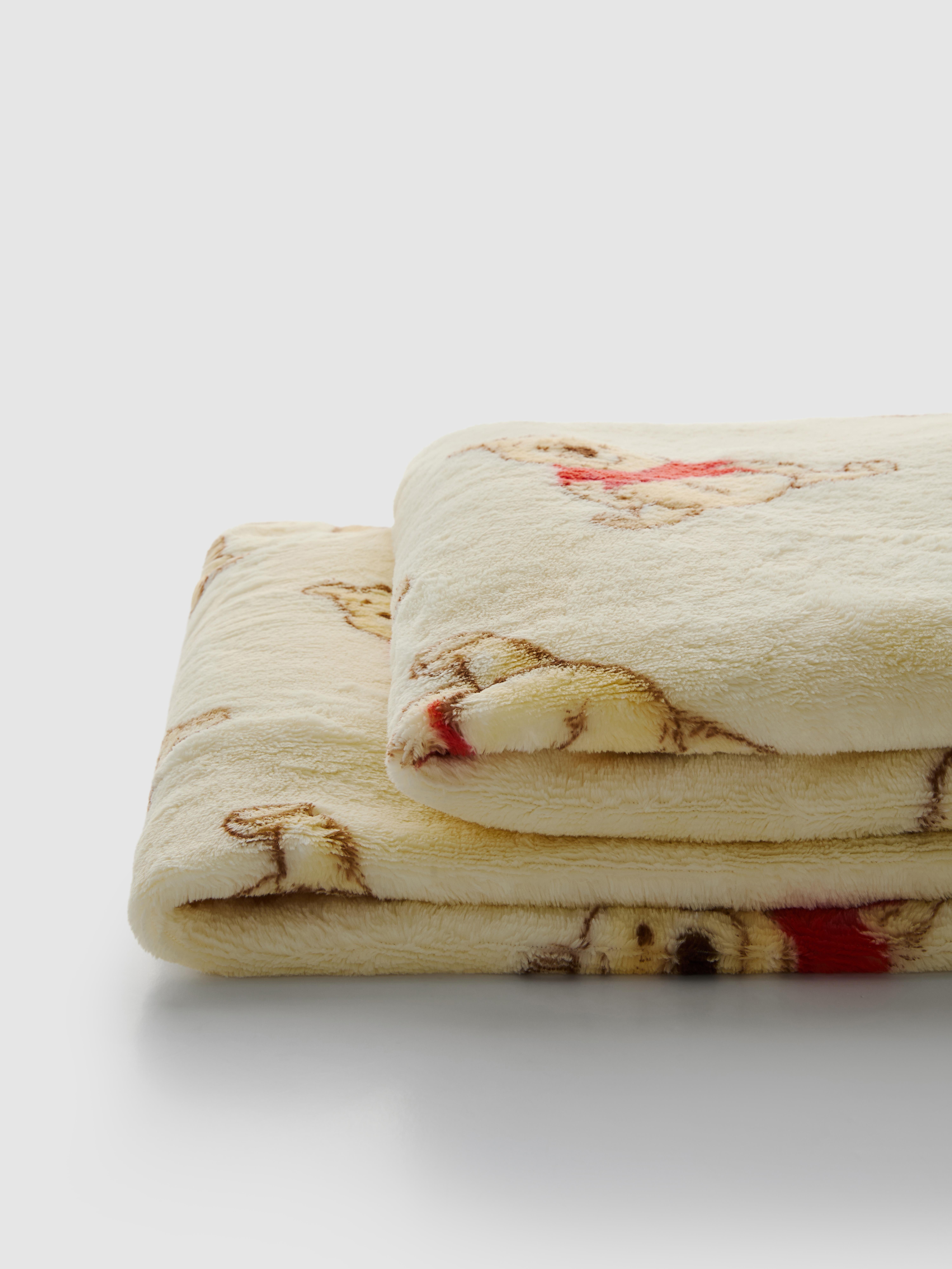 Yellow Disney’s Winnie the Pooh Fleece Throw