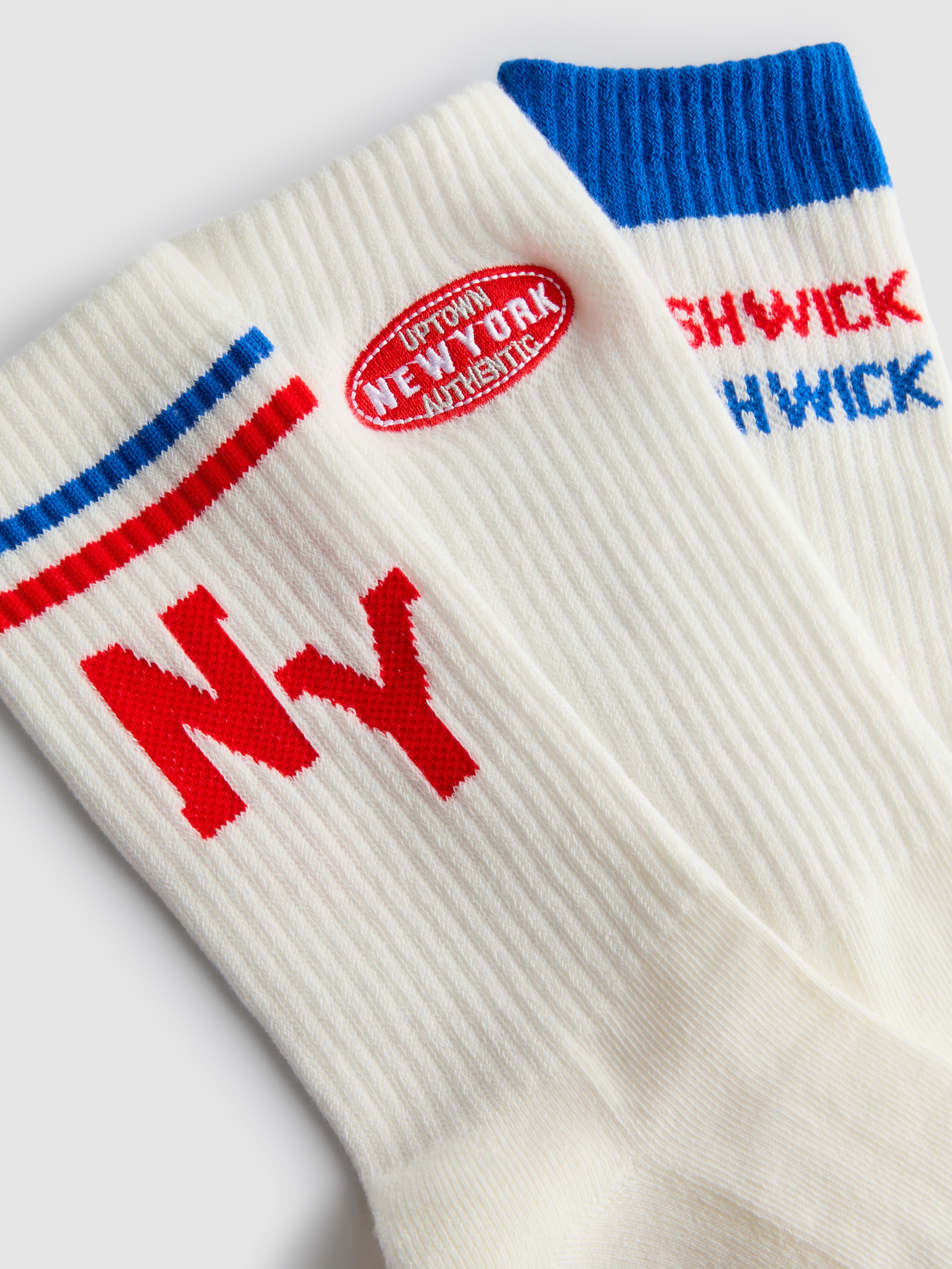 Skarpety City District, 3 pary