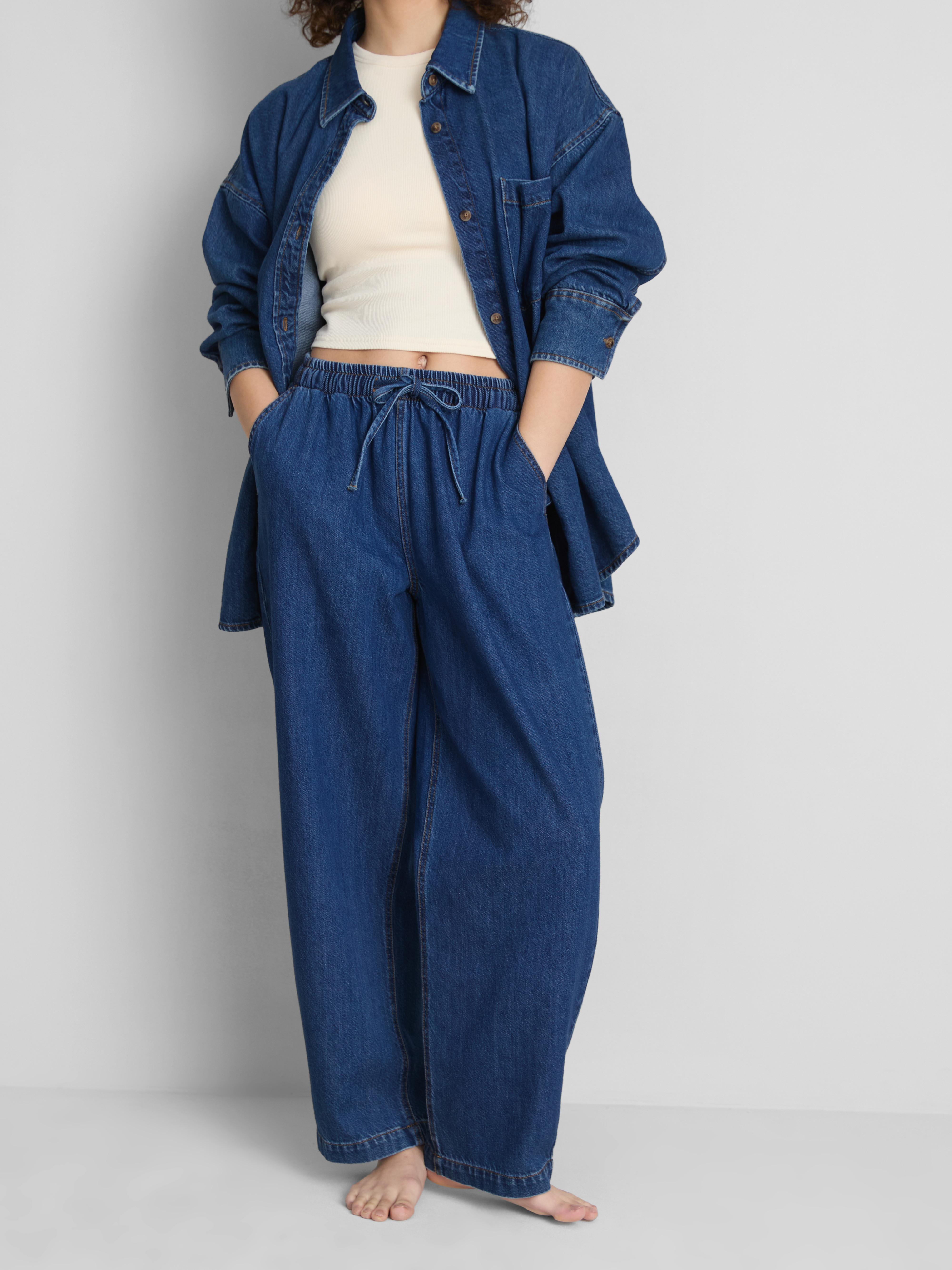 Jogginghose aus Baumwoll-Denim in konischer Form