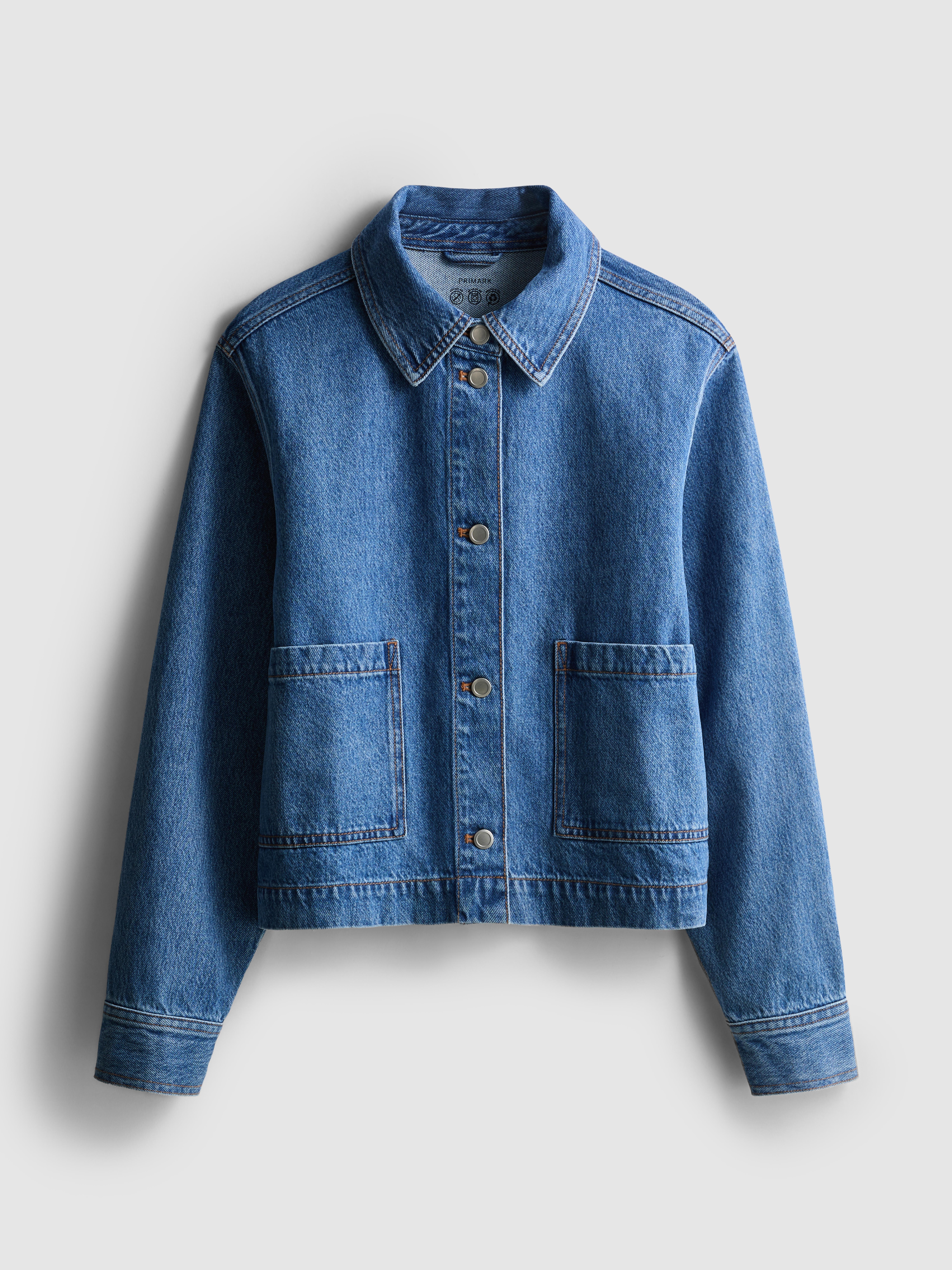 Chaqueta vaquera de algodón con bolsillo de parche