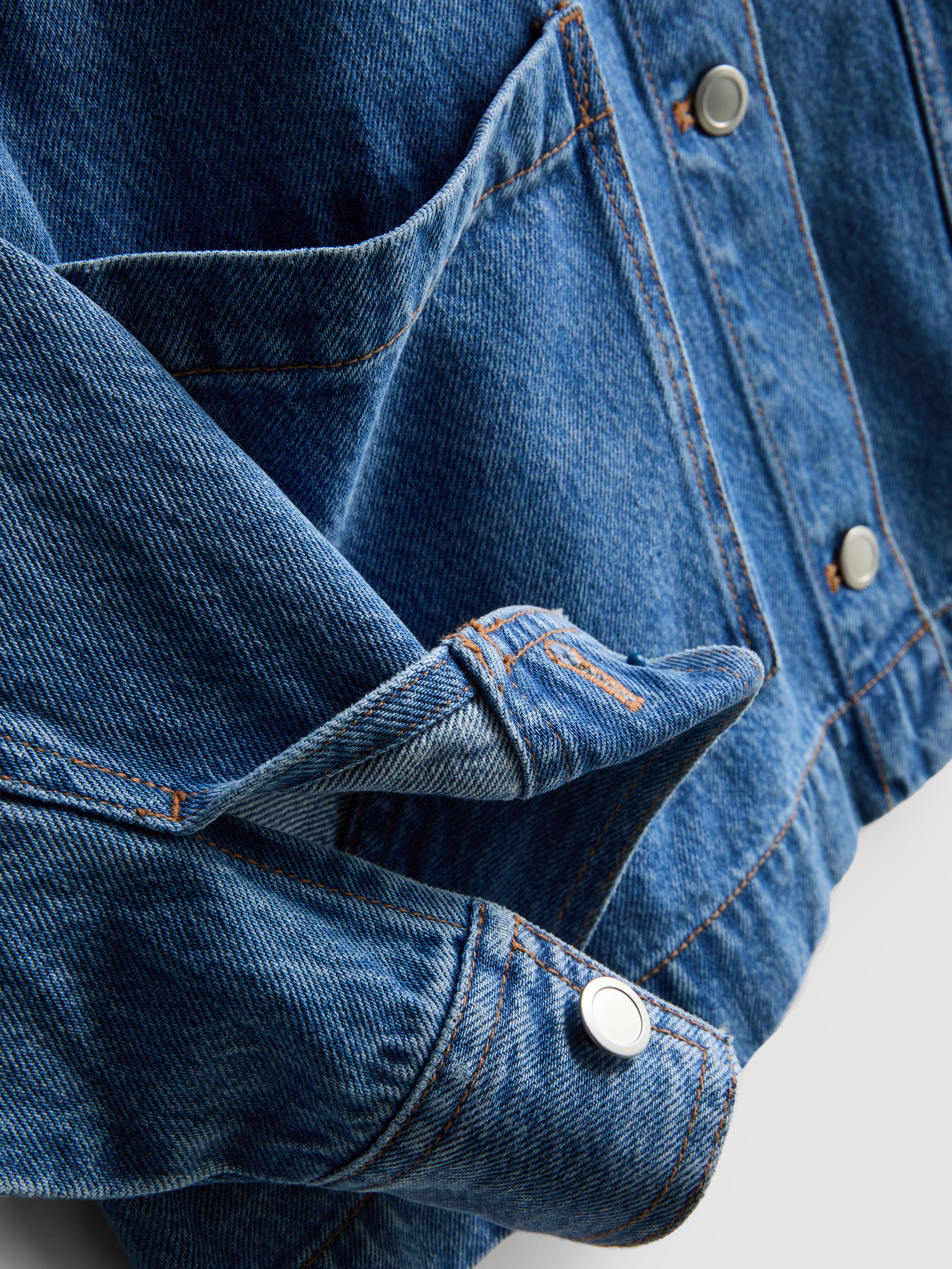 Chaqueta vaquera de algodón con bolsillo de parche