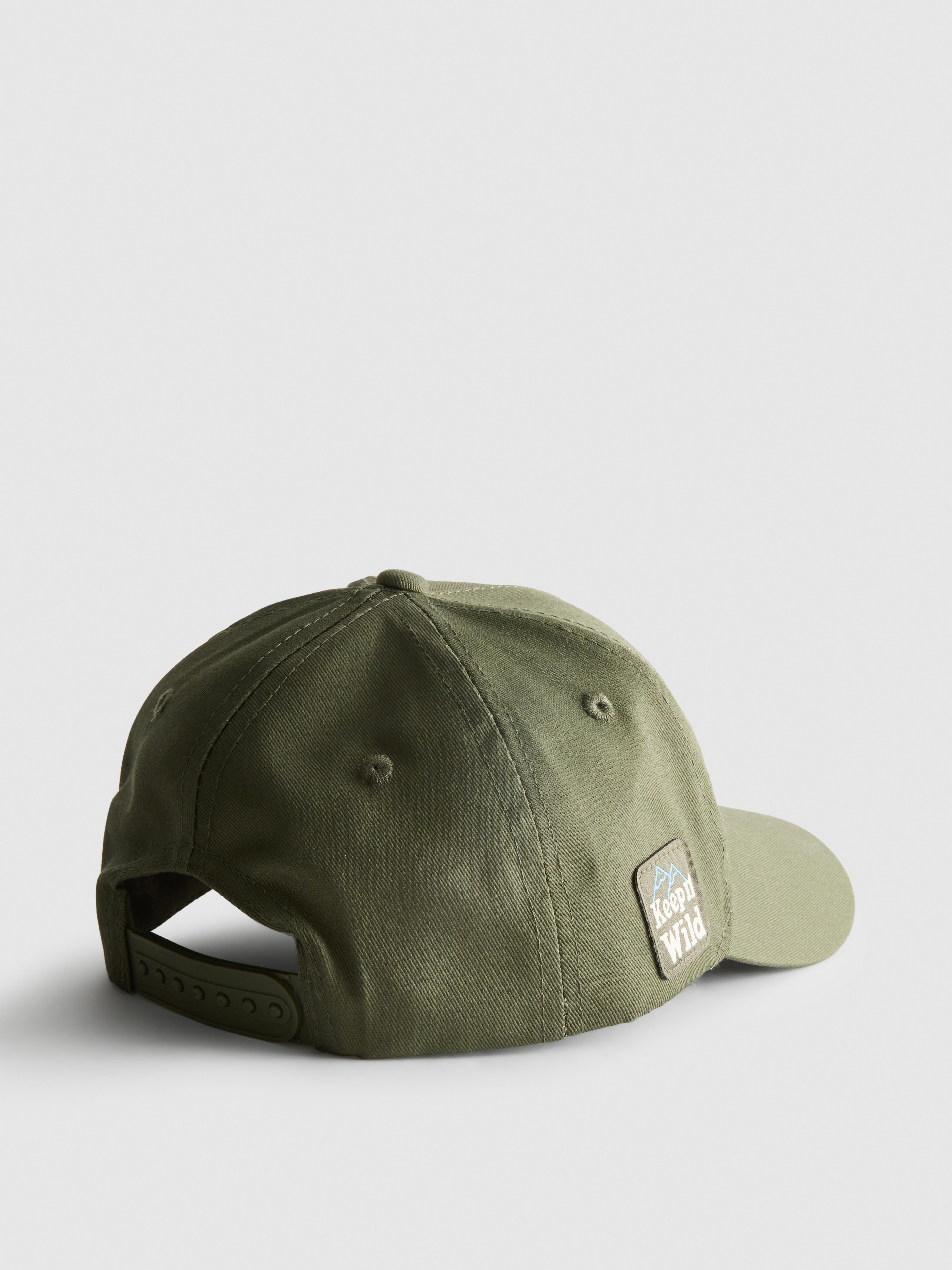 Gorra de béisbol con parche de camping