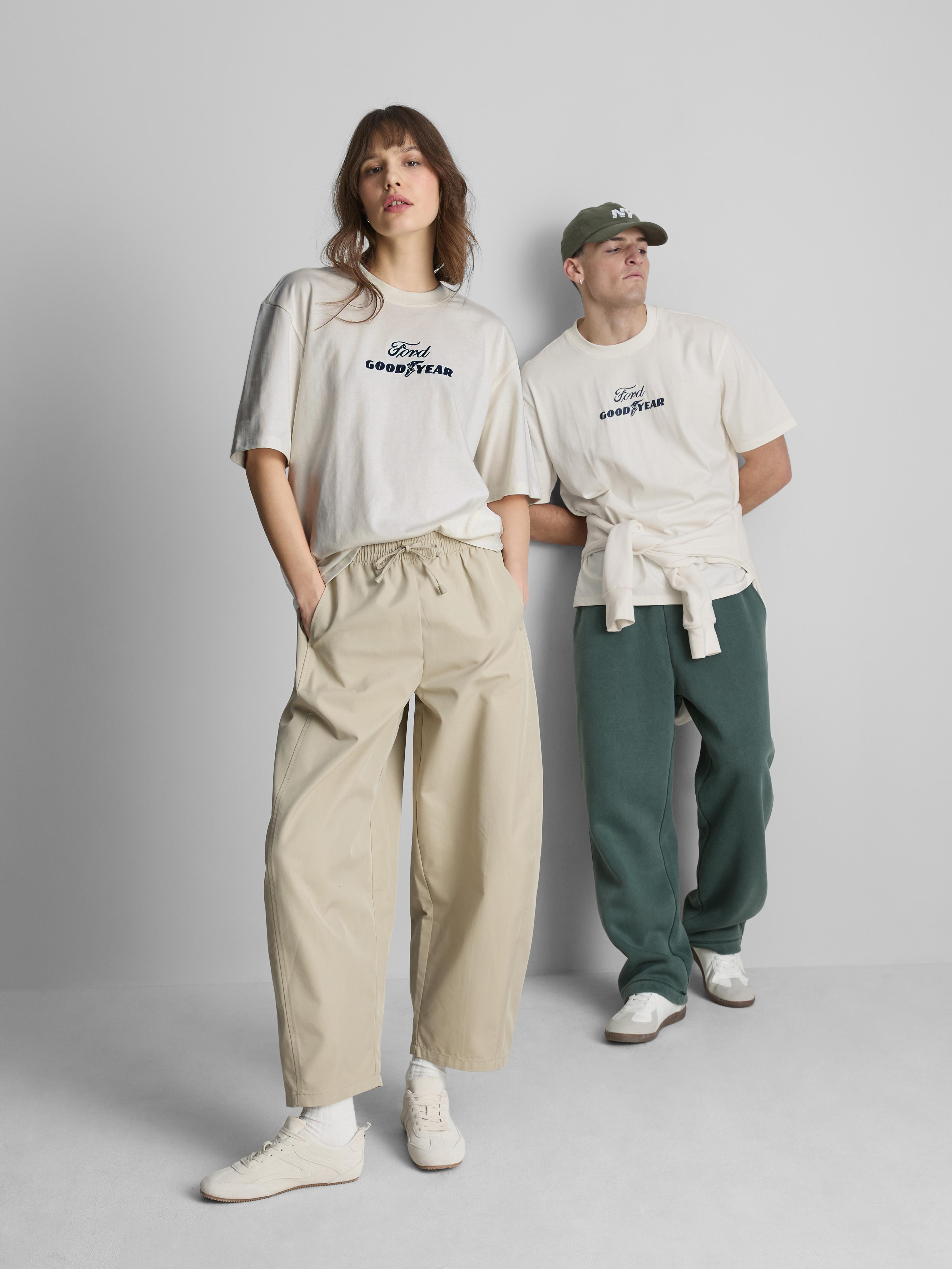 „Ford“ T-Shirt mit Grafik