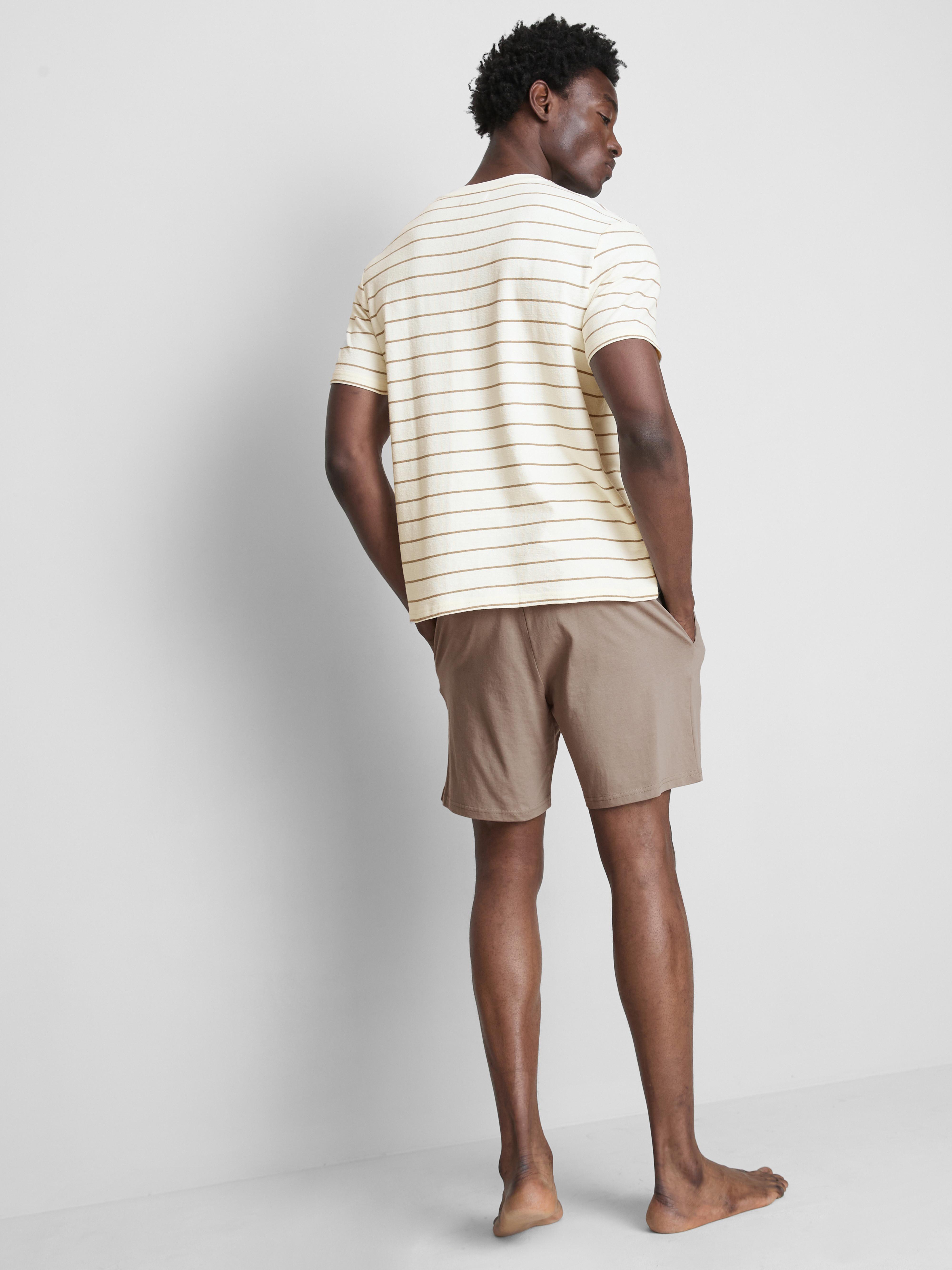 Texturált anyagú, rövid pizsamanadrág